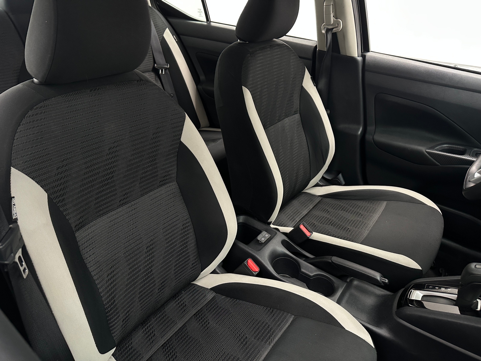 Thumbnail: 2022 Nissan Versa - 2