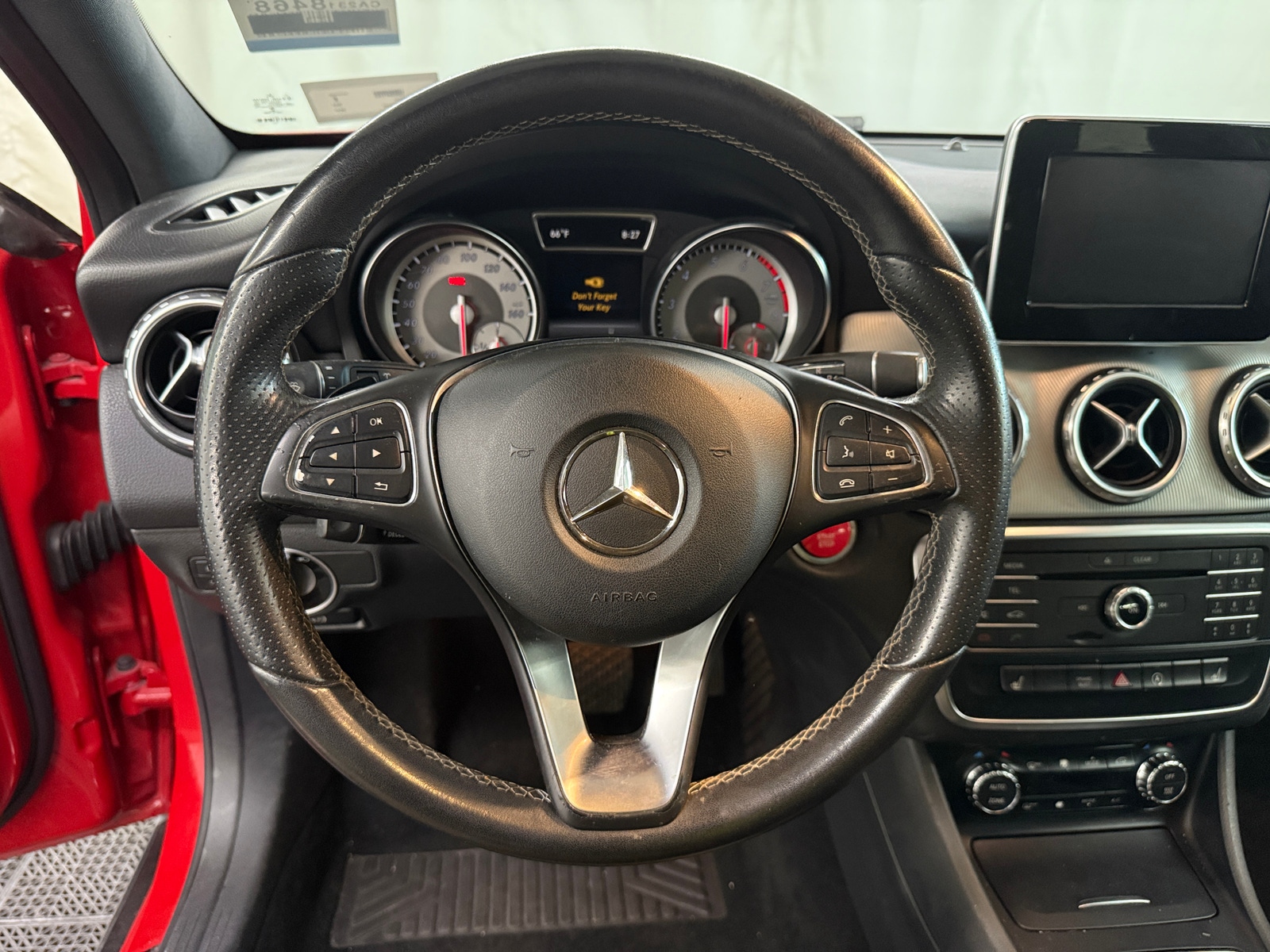 Thumbnail: 2017 Mercedes-Benz GLA - 4