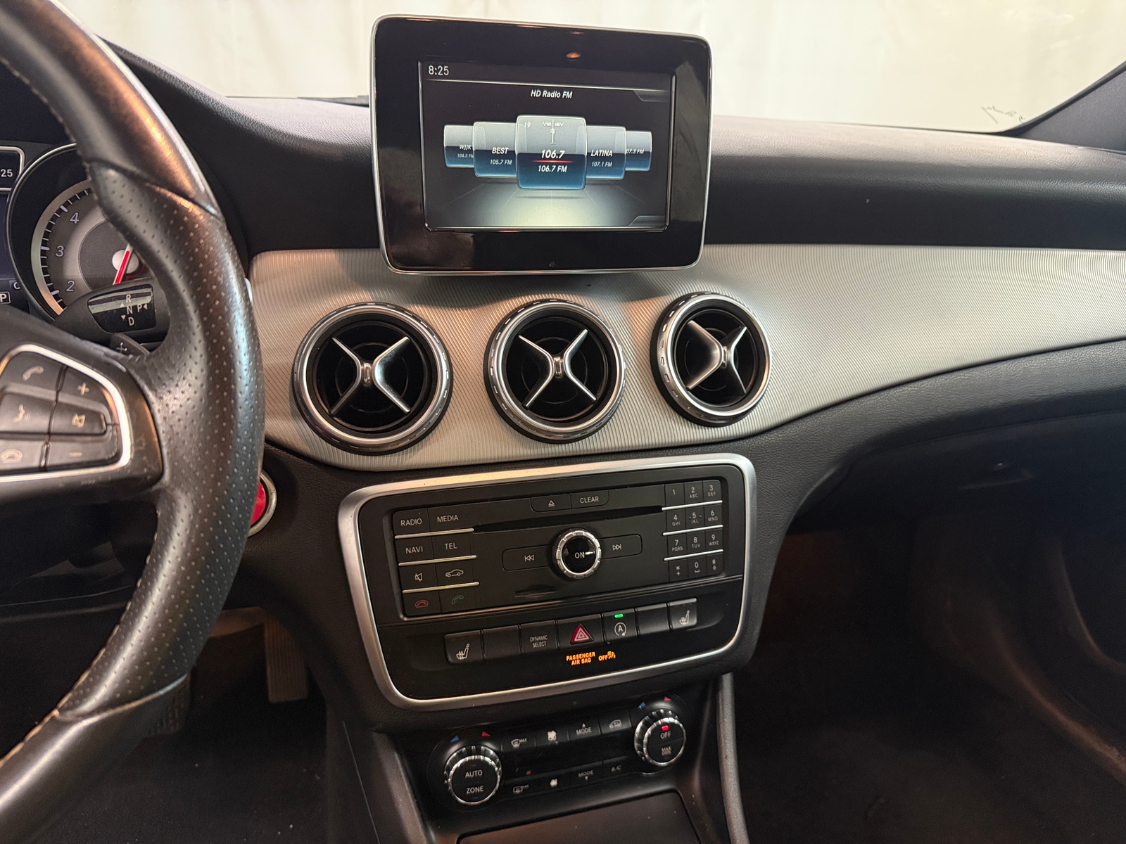 Thumbnail: 2017 Mercedes-Benz GLA - 3