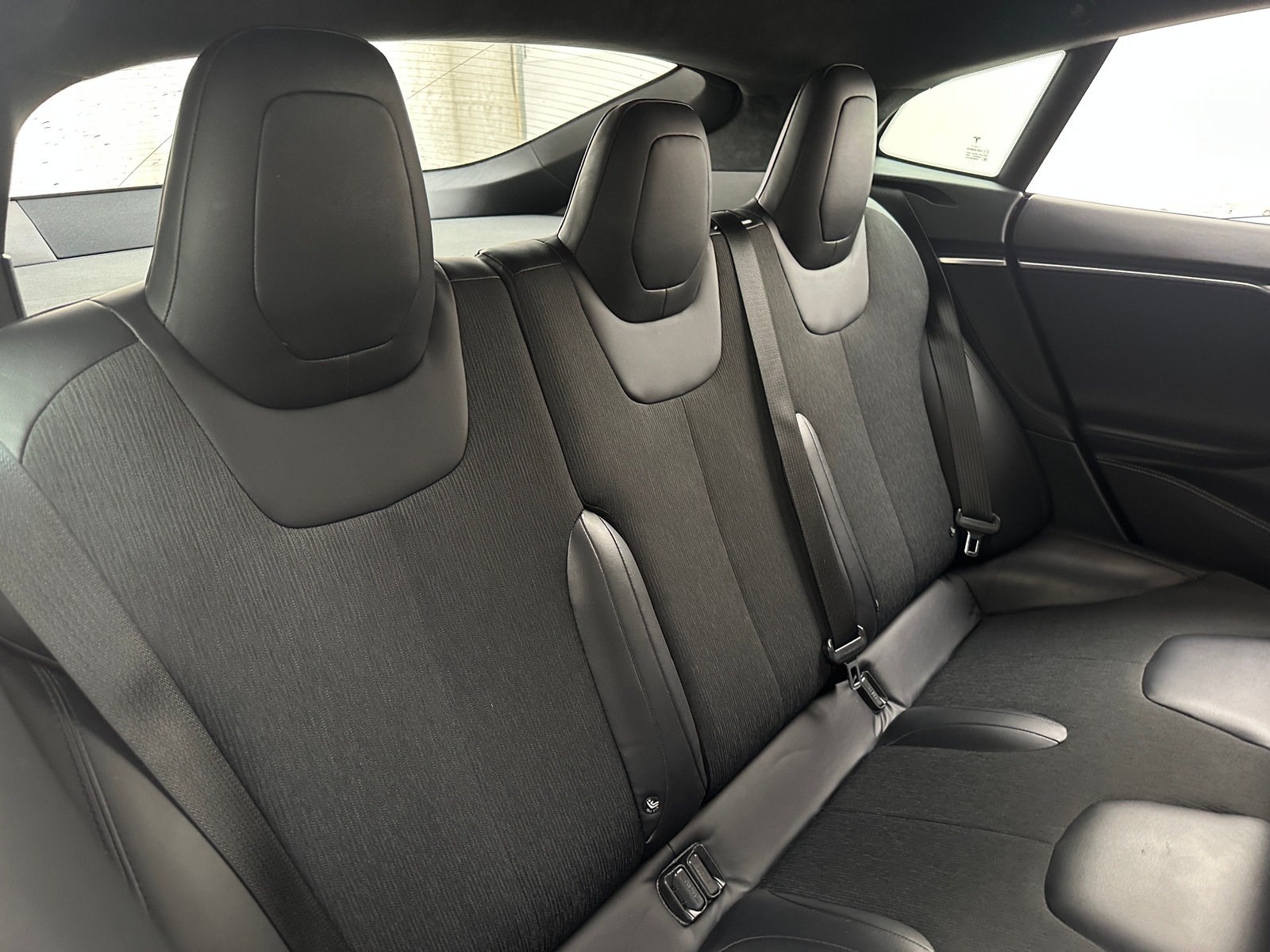 Thumbnail: 2016 Tesla Model S - 6