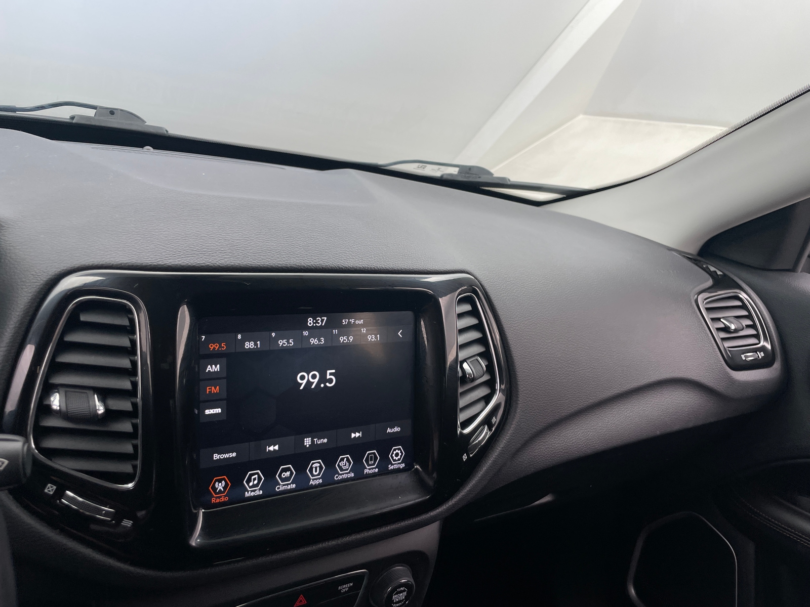 Thumbnail: 2020 Jeep Compass - 3