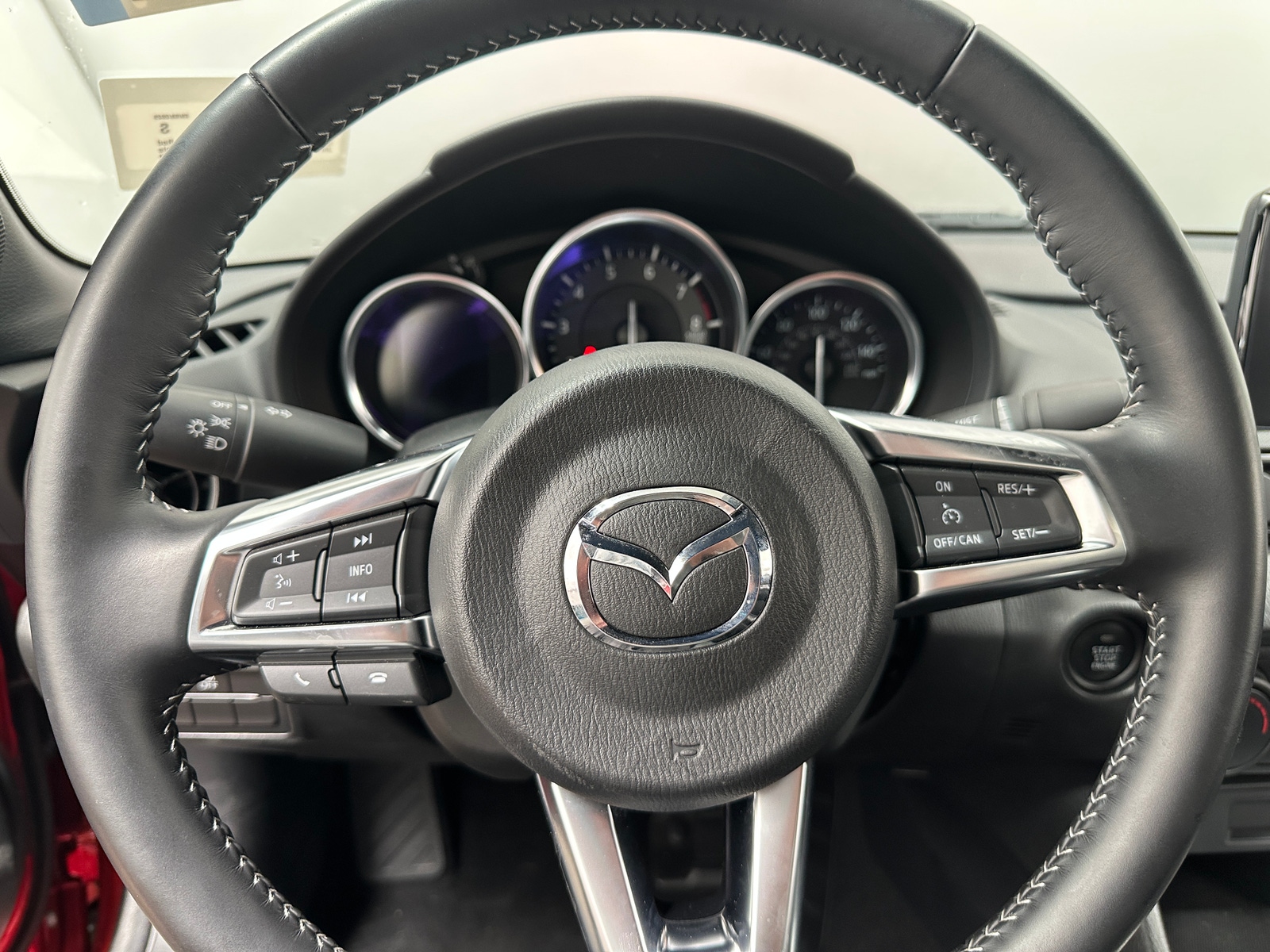 Thumbnail: 2020 Mazda MX-5 Miata - 5