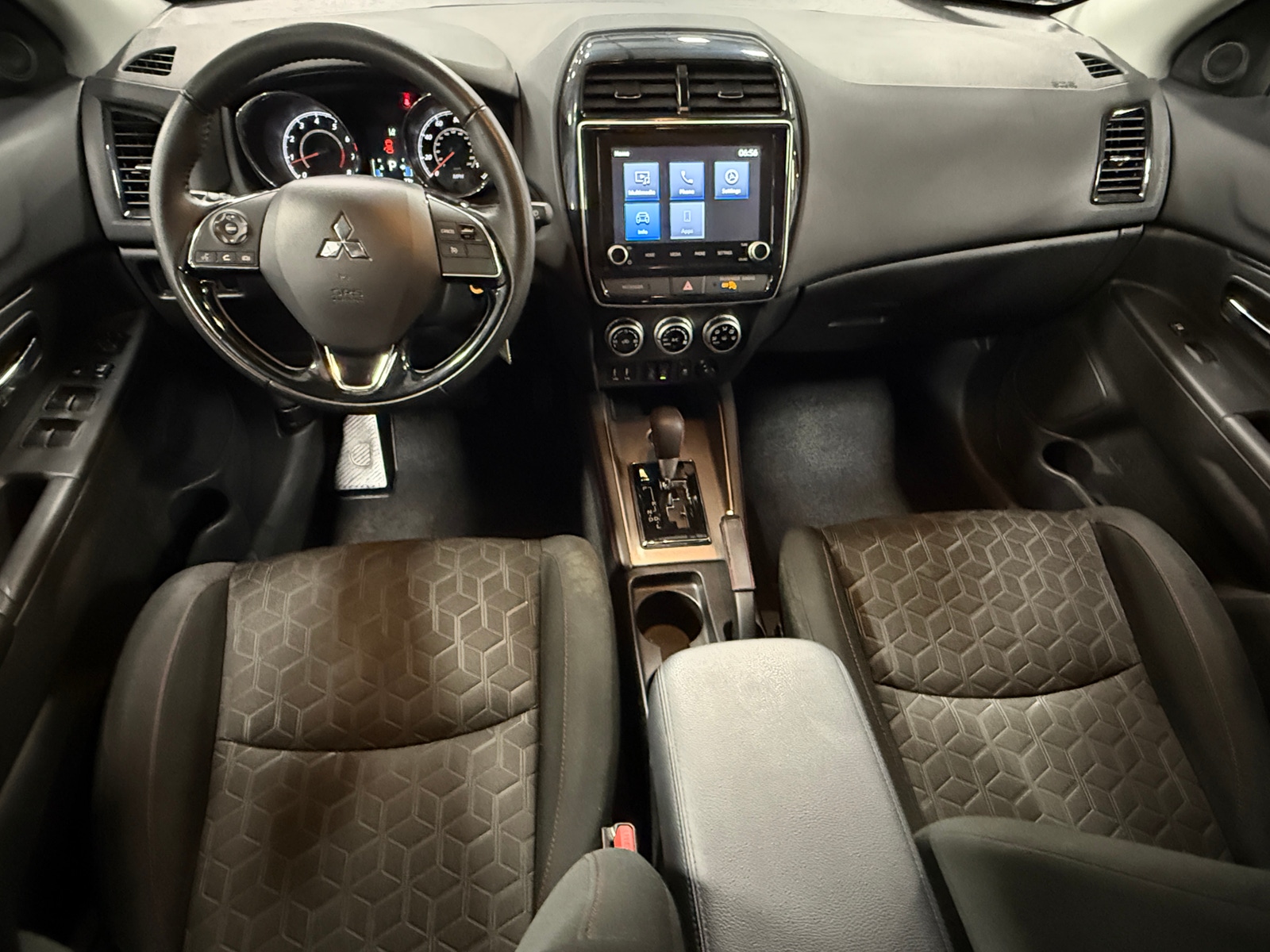 Thumbnail: 2024 Mitsubishi Outlander Sport - 3