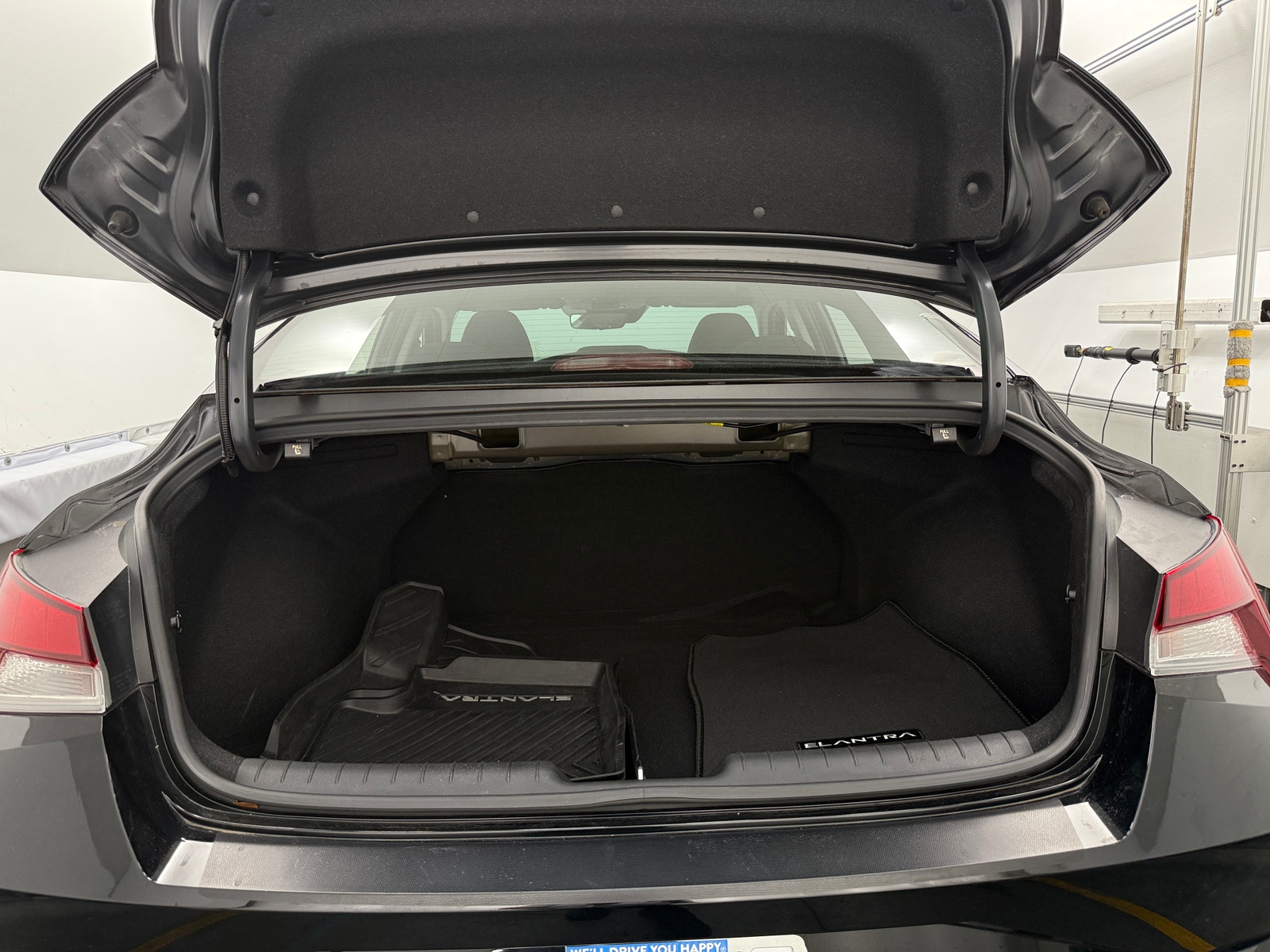 Thumbnail: 2021 Hyundai Elantra - 7