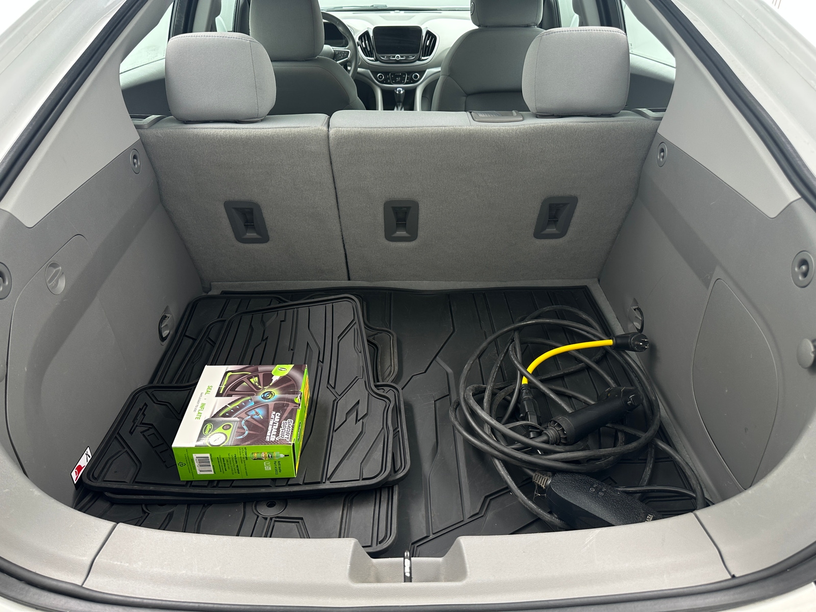 Thumbnail: 2017 Chevrolet Volt - 7