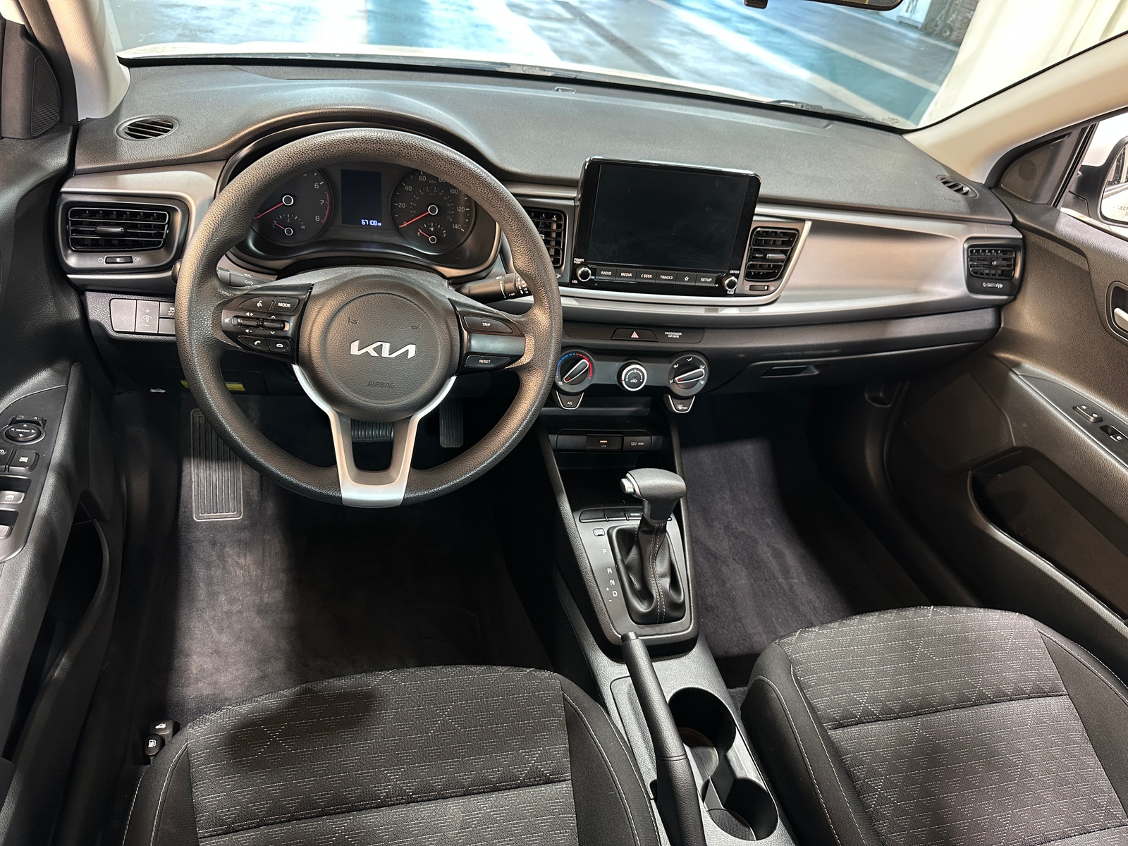 Thumbnail: 2022 Kia Rio - 3