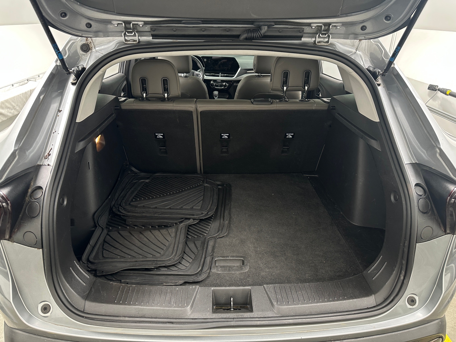 Thumbnail: 2025 Chevrolet Trax - 6