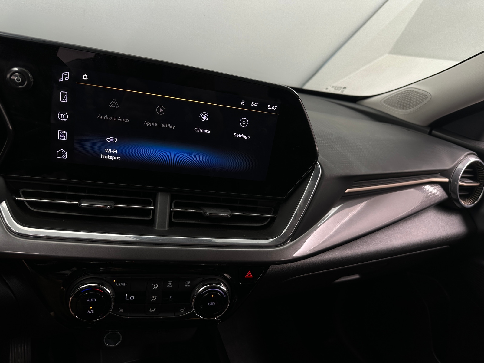 Thumbnail: 2025 Chevrolet Trax - 3