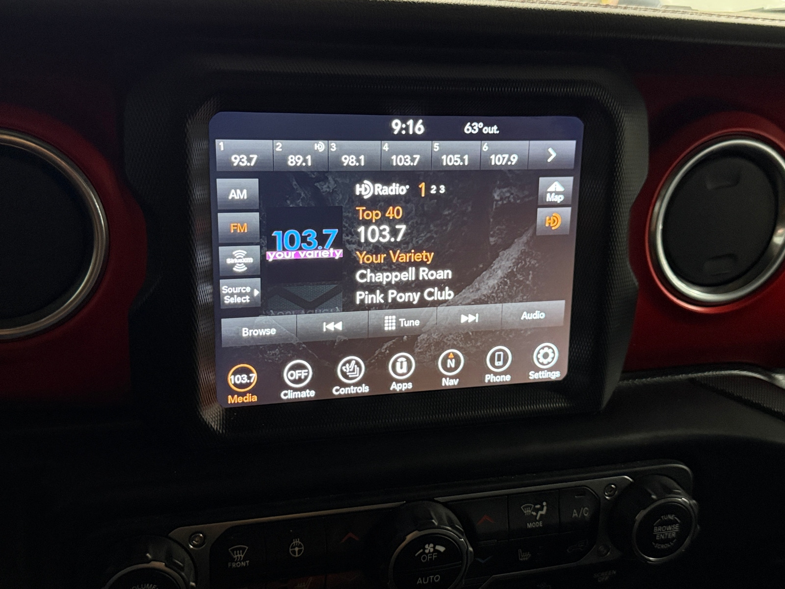 Thumbnail: 2020 Jeep Gladiator - 3