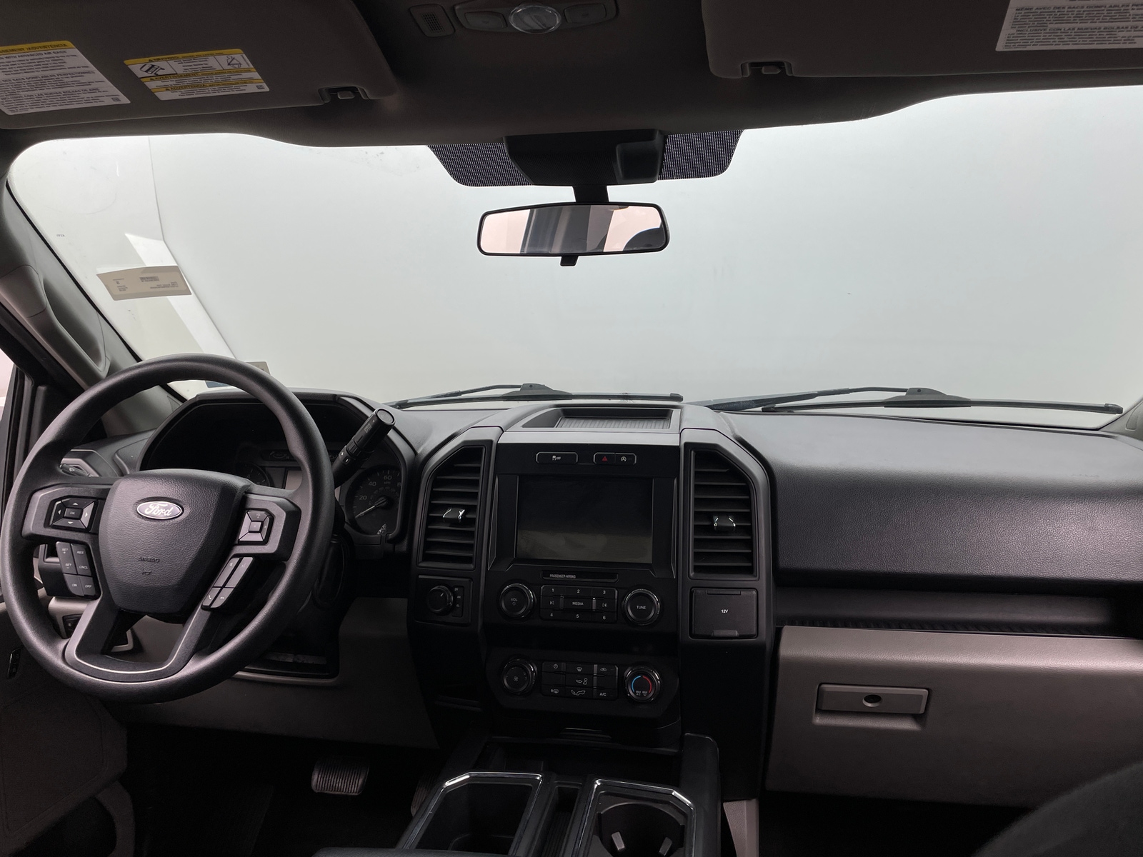 Thumbnail: 2019 Ford Econoline - 3