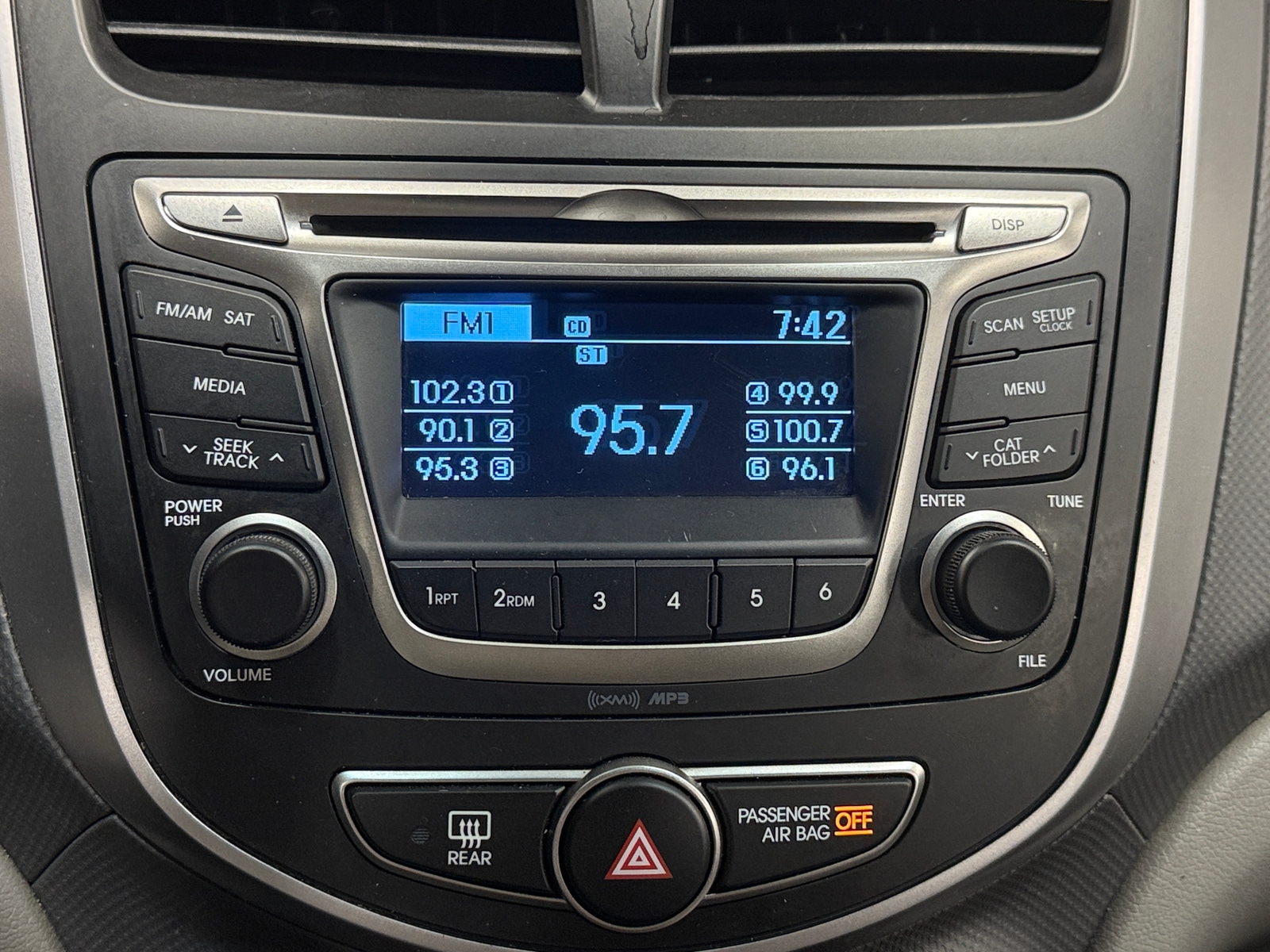 Thumbnail: 2017 Hyundai Accent - 4