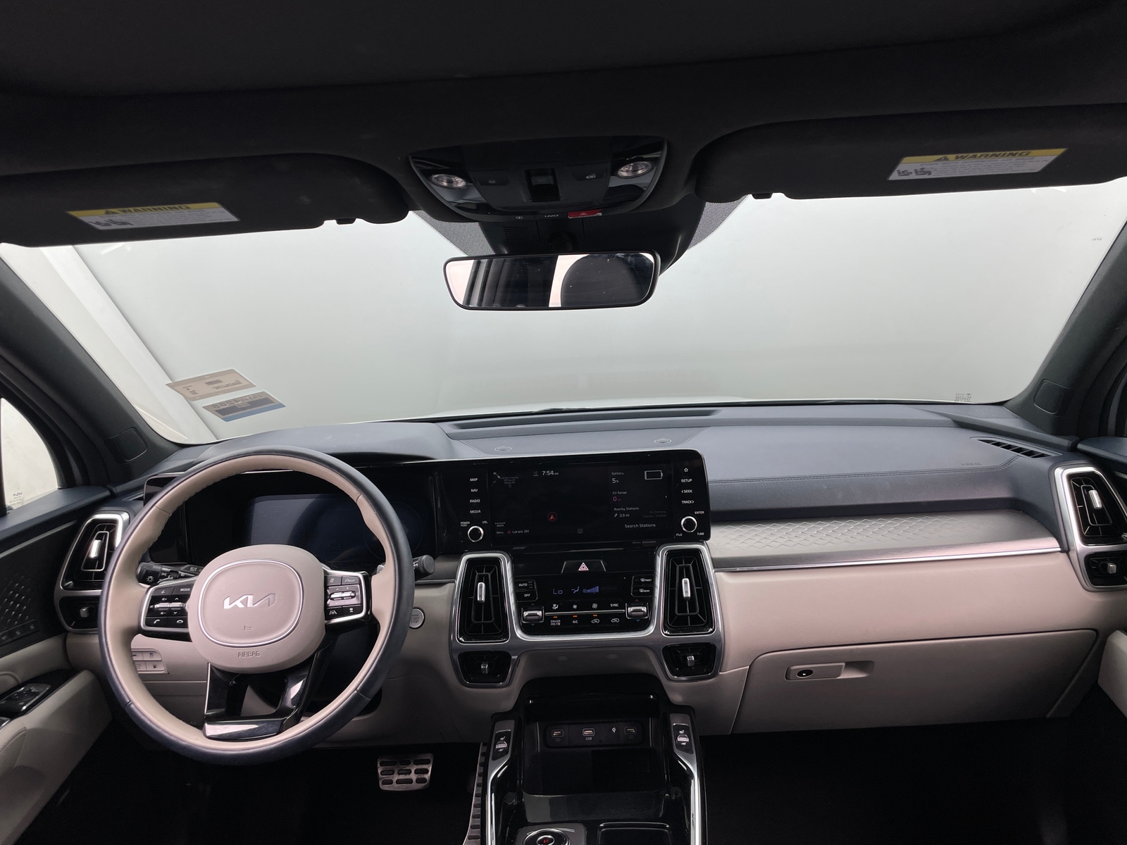 Thumbnail: 2022 Kia Sorento - 2
