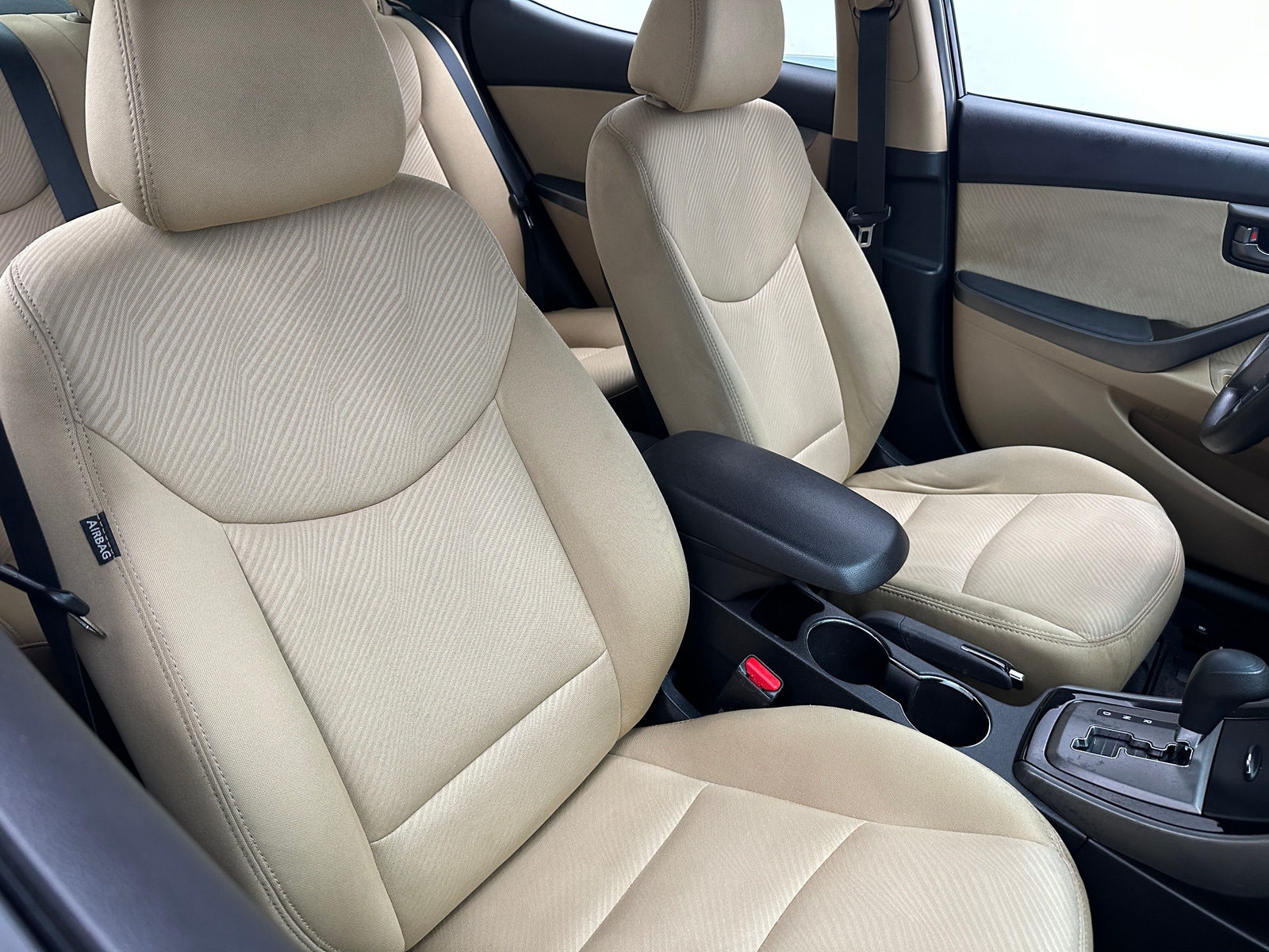 Thumbnail: 2013 Hyundai Elantra - 2