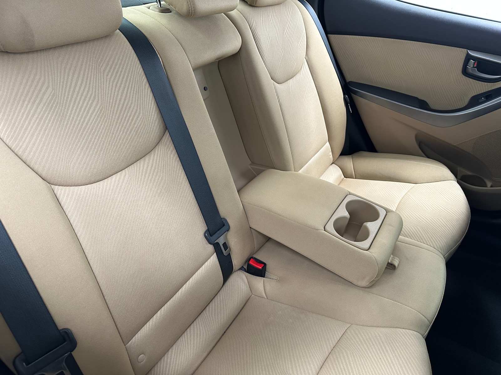 Thumbnail: 2013 Hyundai Elantra - 6