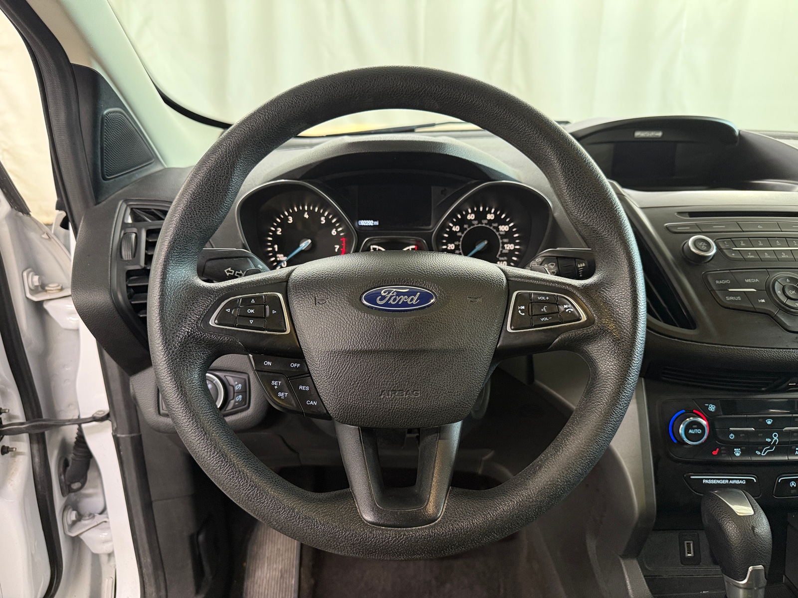 Thumbnail: 2017 Ford Escape - 5