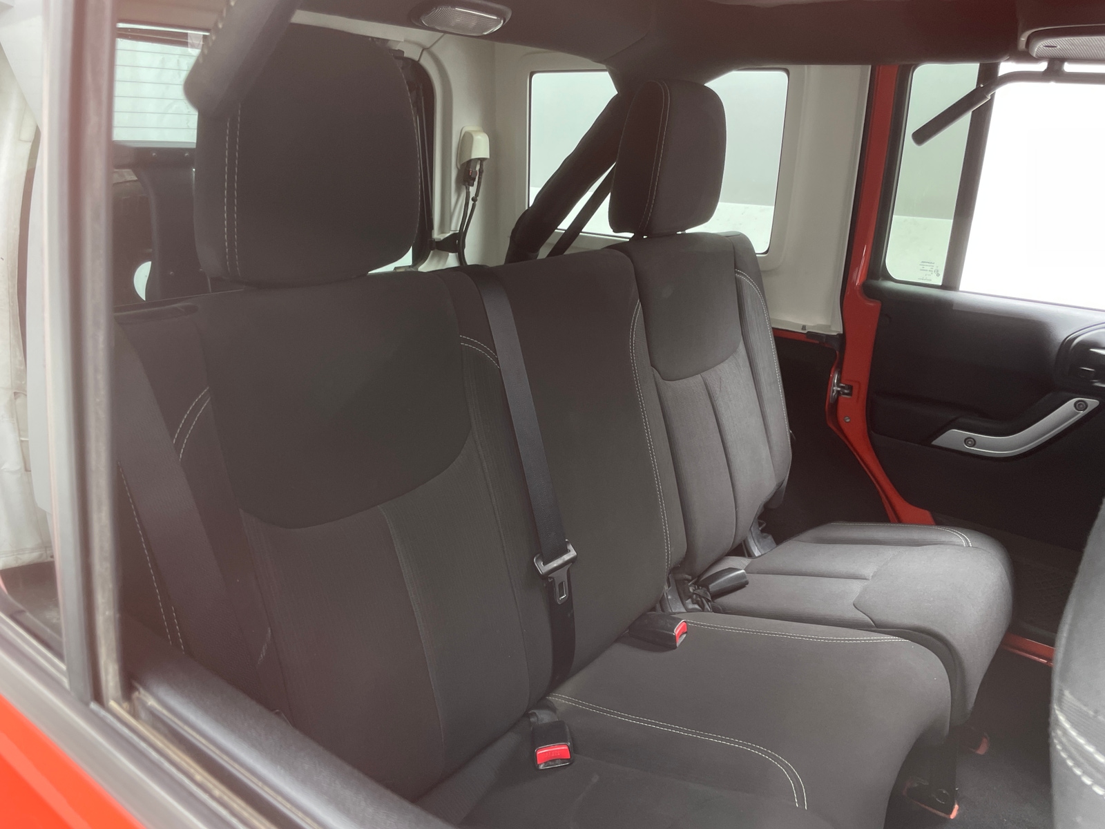 Thumbnail: 2015 Jeep Wrangler - 6