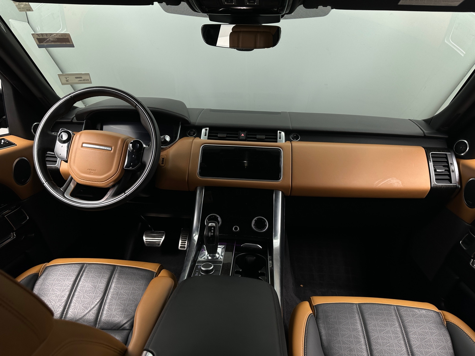 Thumbnail: 2020 Land Rover Range Rover Sport - 2