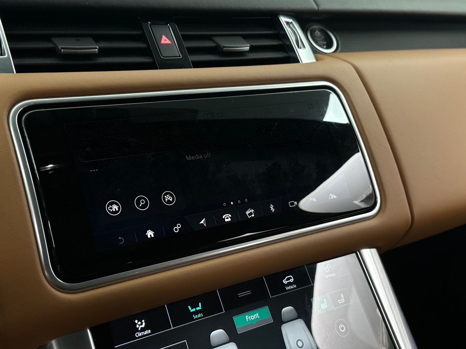 Thumbnail: 2020 Land Rover Range Rover Sport - 3