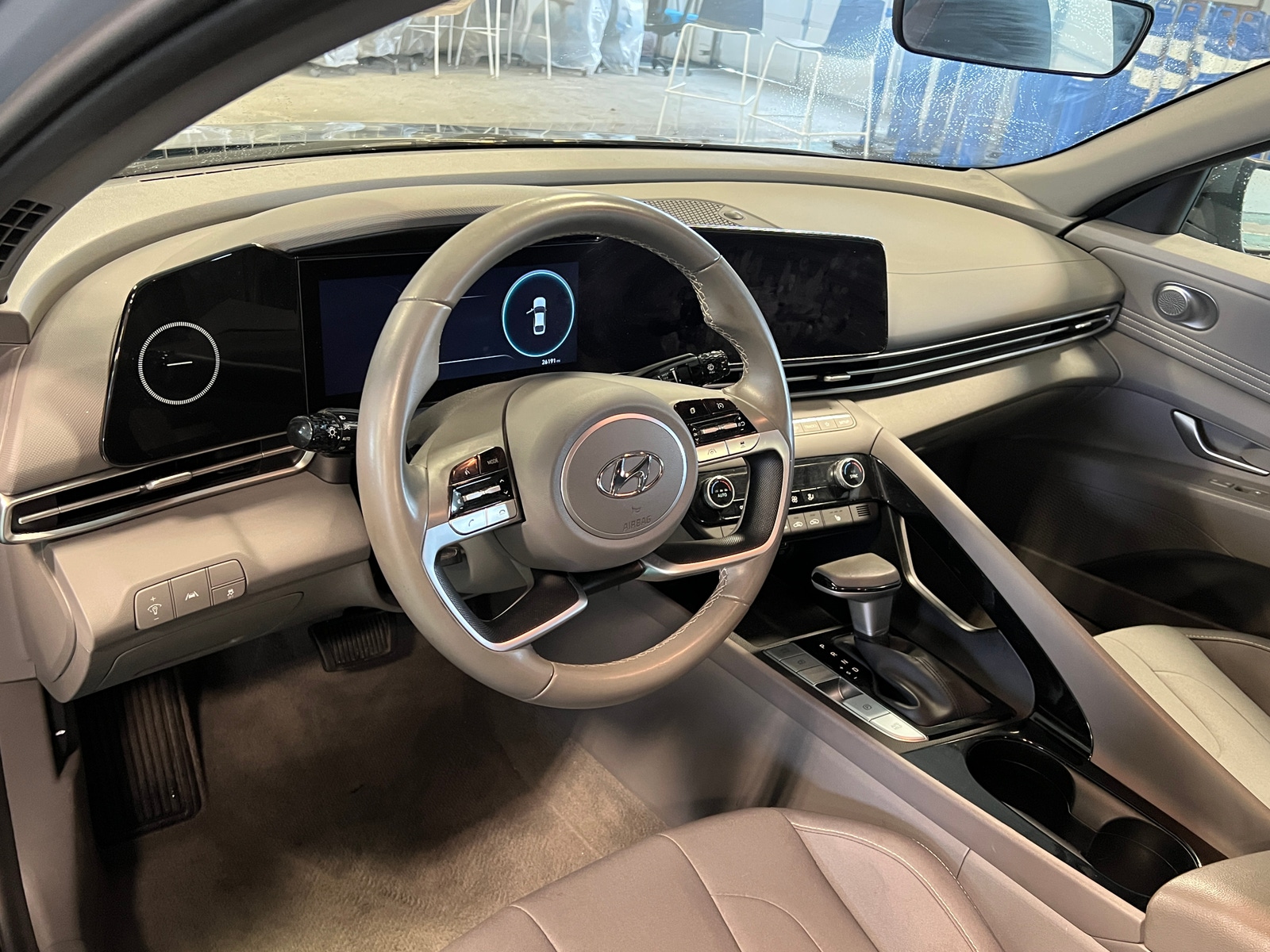 Thumbnail: 2023 Hyundai Elantra - 3