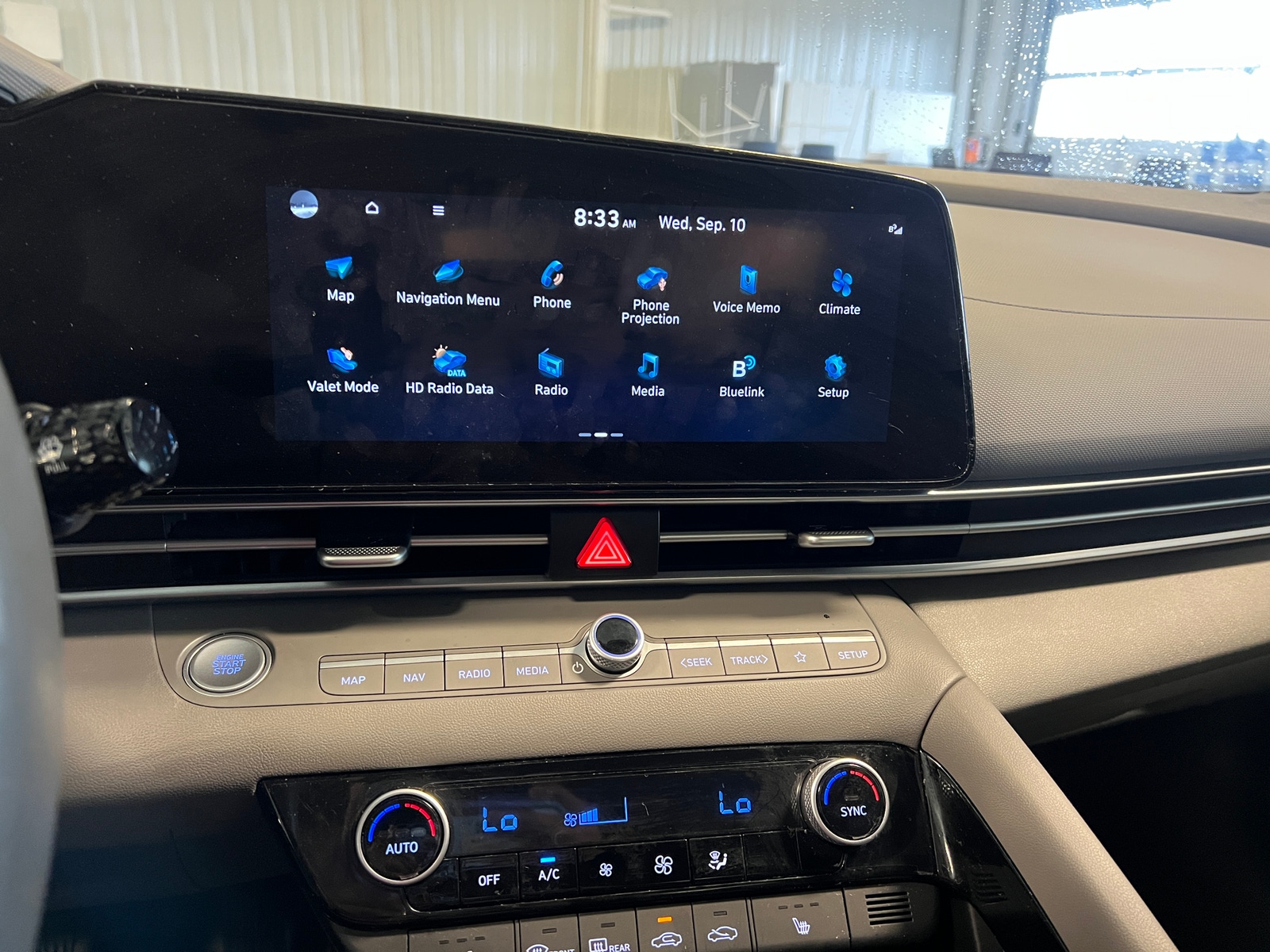Thumbnail: 2023 Hyundai Elantra - 4