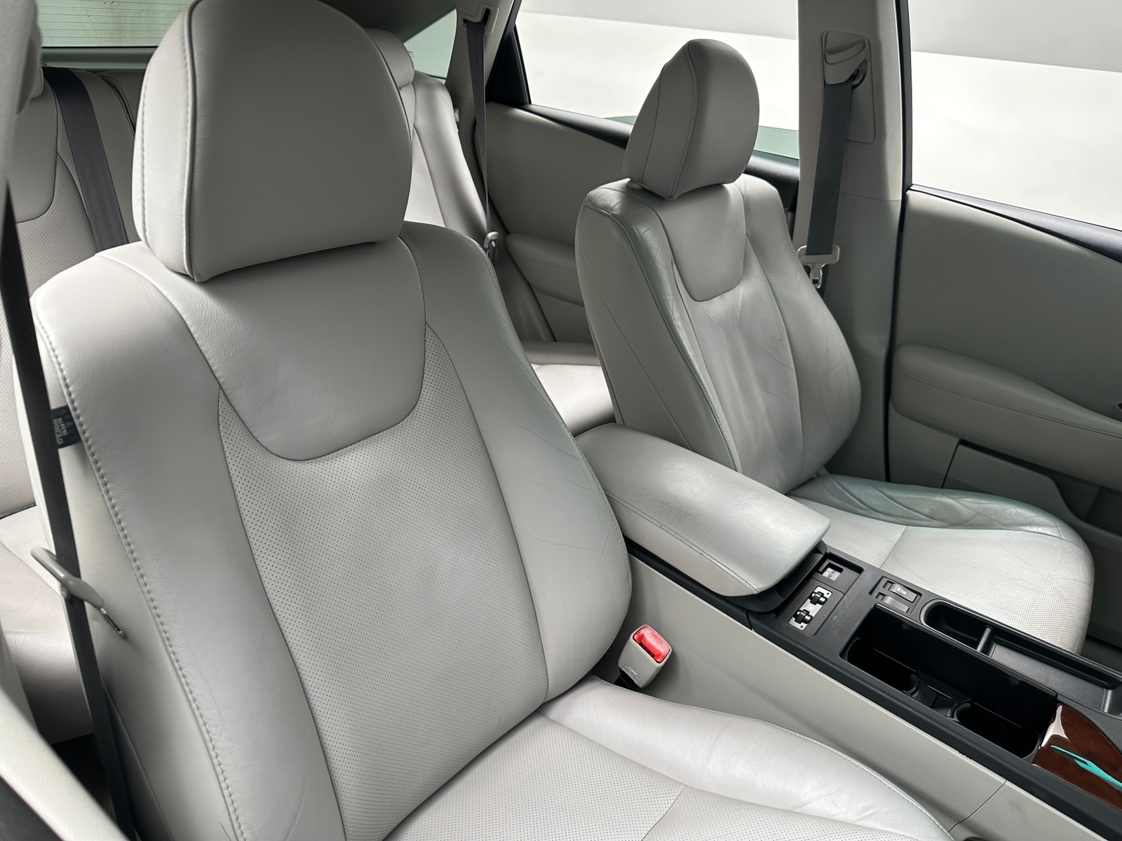 Thumbnail: 2010 Lexus RX - 2