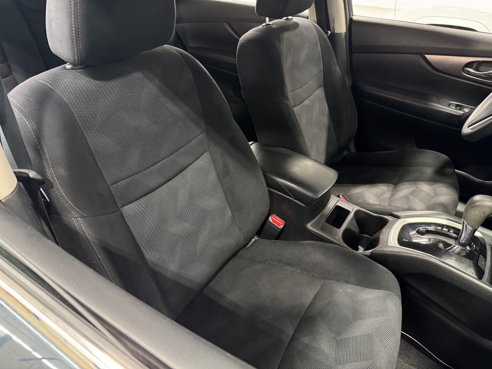 Thumbnail: 2014 Nissan Rogue - 2