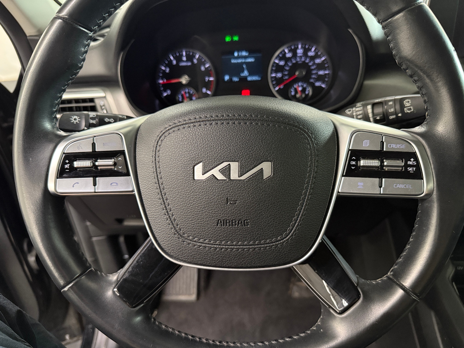 Thumbnail: 2022 Kia Telluride - 4