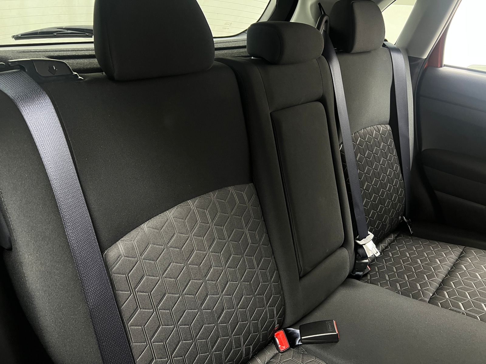 Thumbnail: 2024 Mitsubishi Outlander Sport - 6