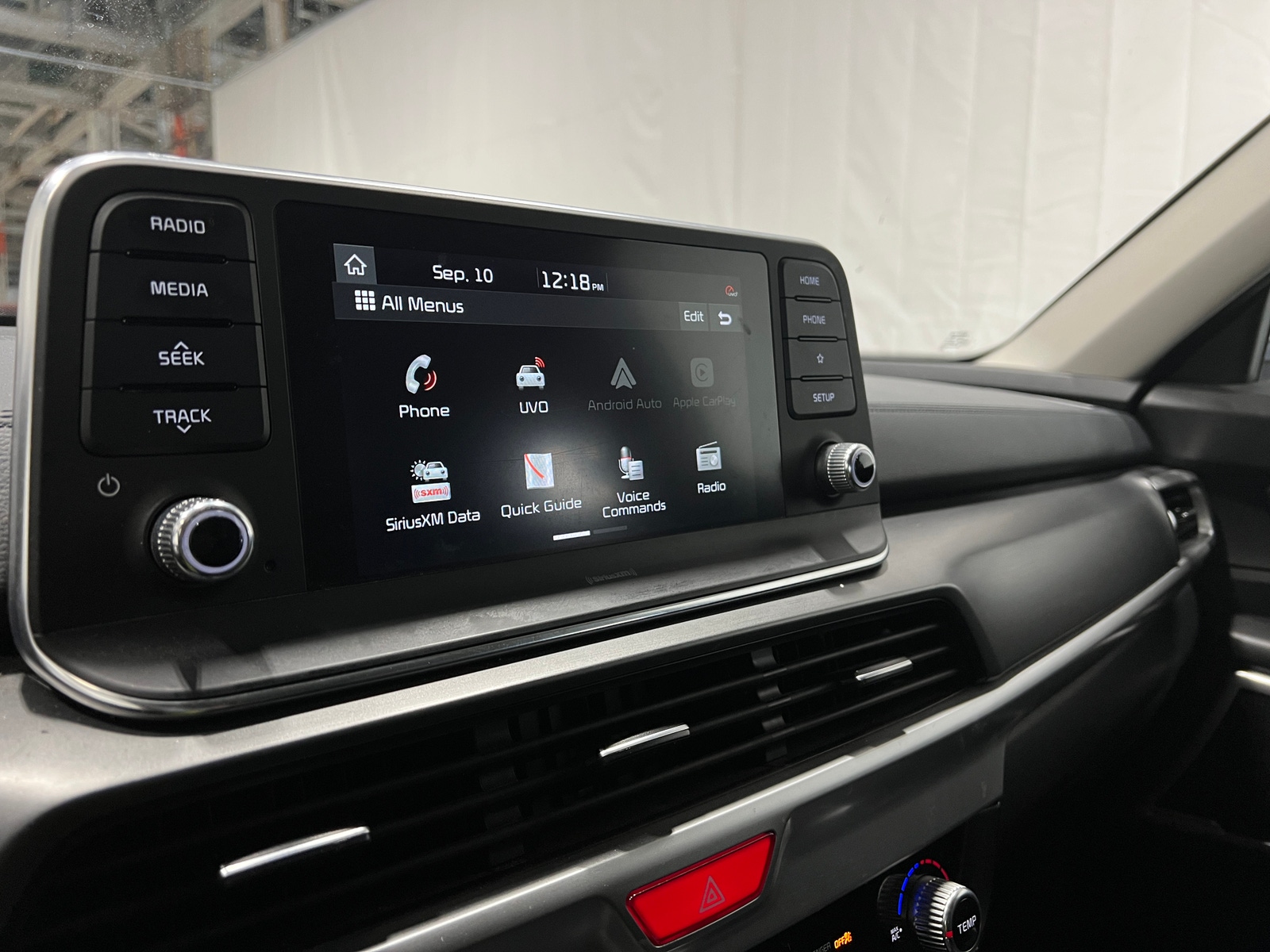 Thumbnail: 2021 Kia Telluride - 3