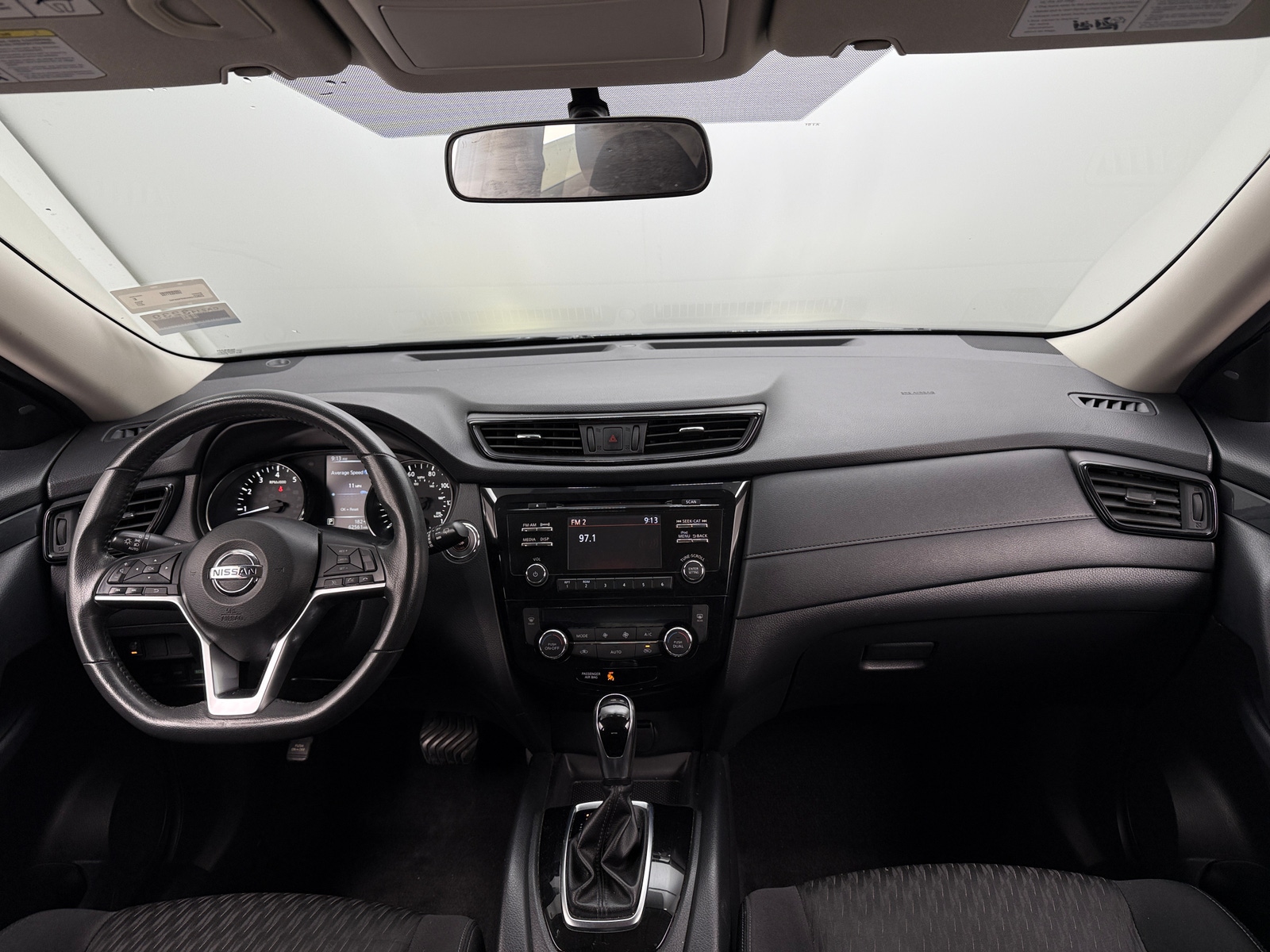 Thumbnail: 2017 Nissan Rogue - 3