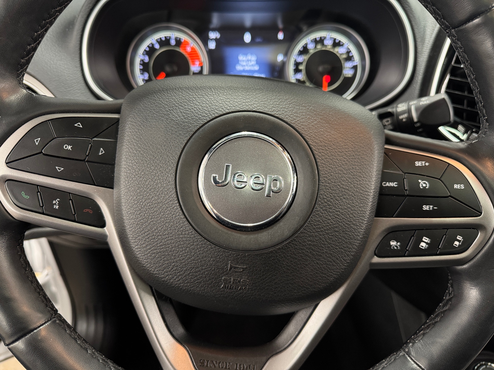 Thumbnail: 2021 Jeep Cherokee - 4