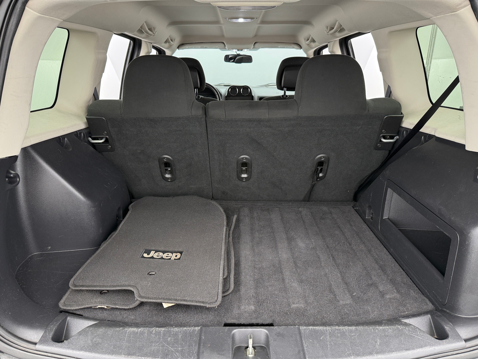 Thumbnail: 2017 Jeep Patriot - 7