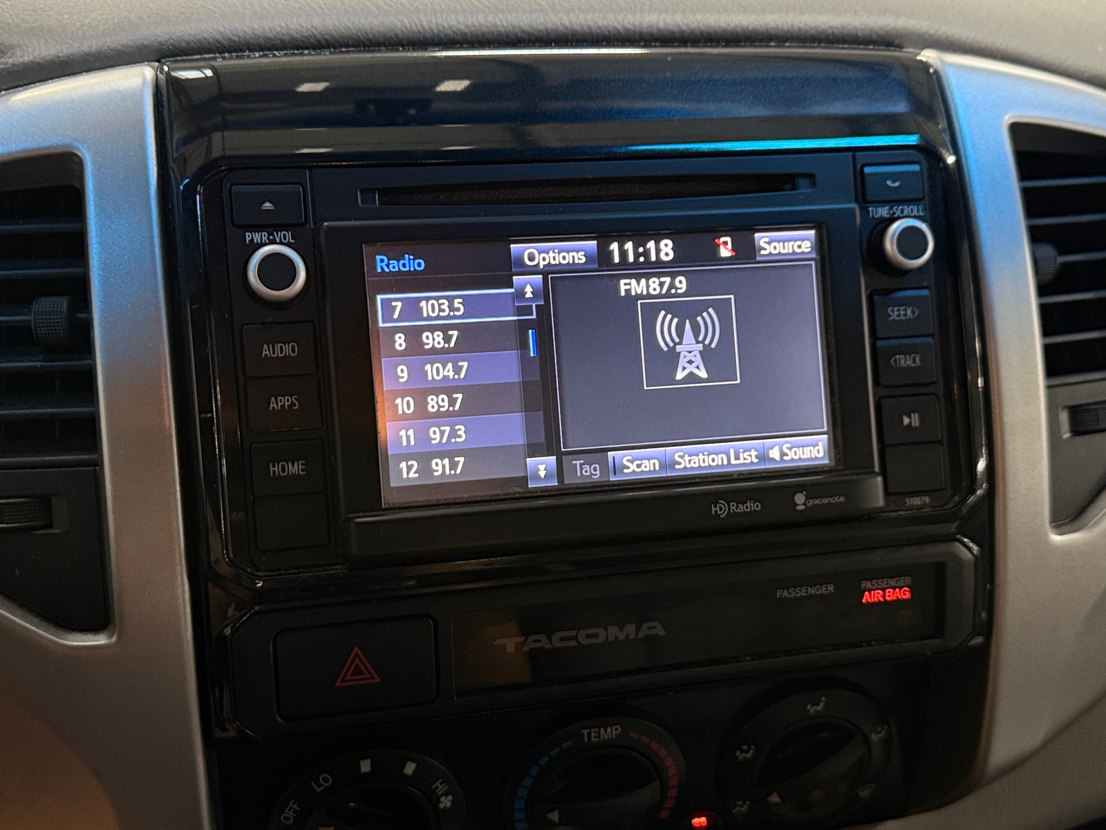 Thumbnail: 2015 Toyota Tacoma - 4