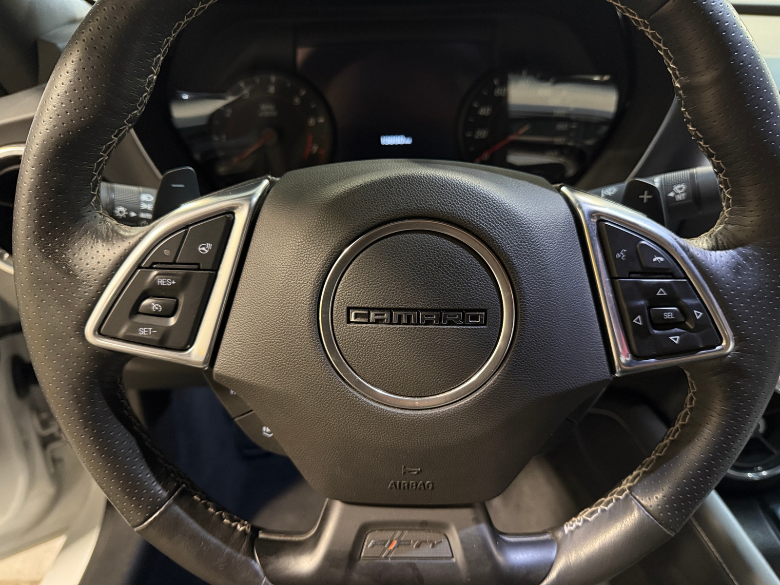 Thumbnail: 2017 Chevrolet Camaro - 4