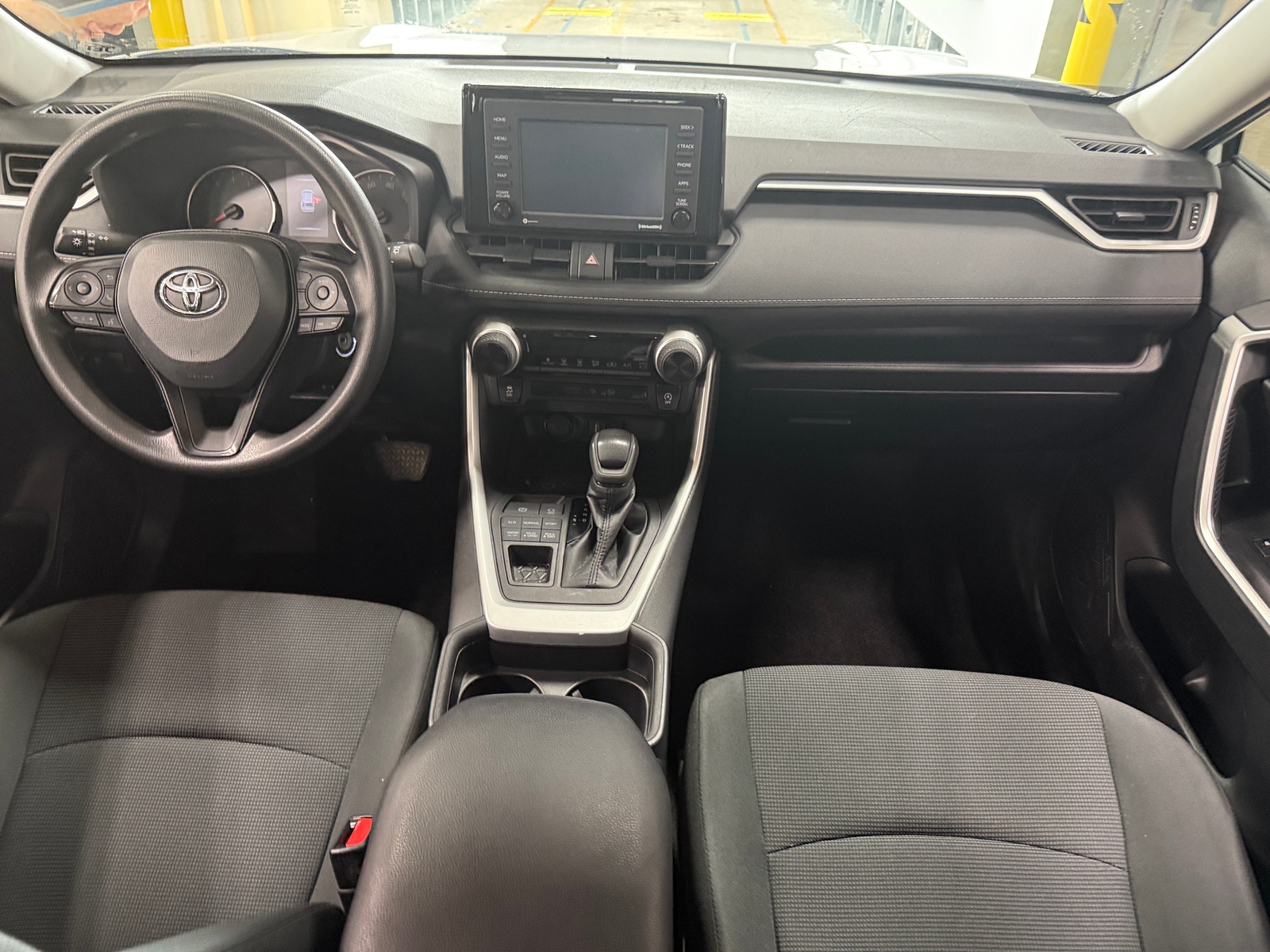 Thumbnail: 2021 Toyota RAV4 - 3