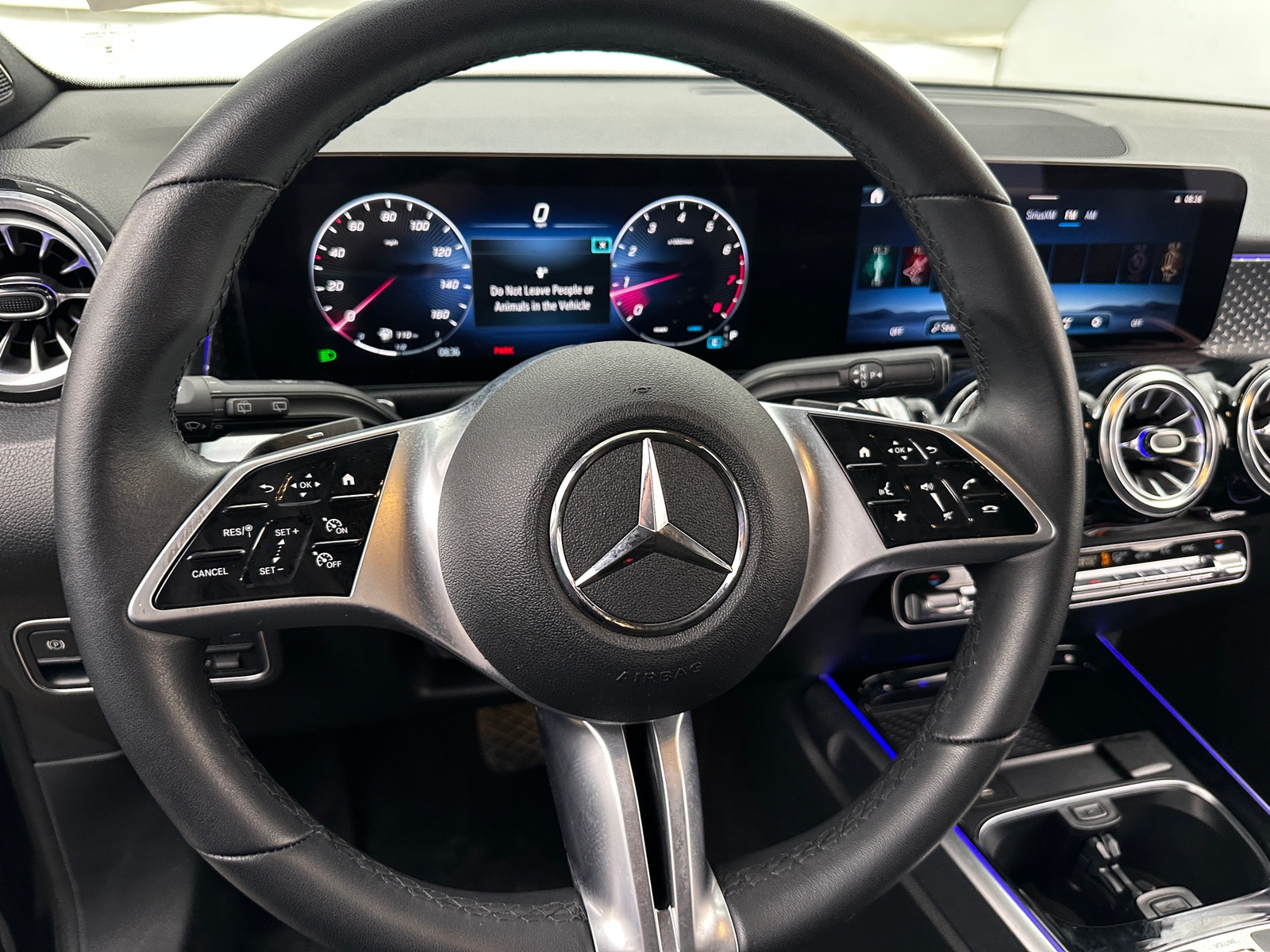 Thumbnail: 2025 Mercedes-Benz GLB - 4