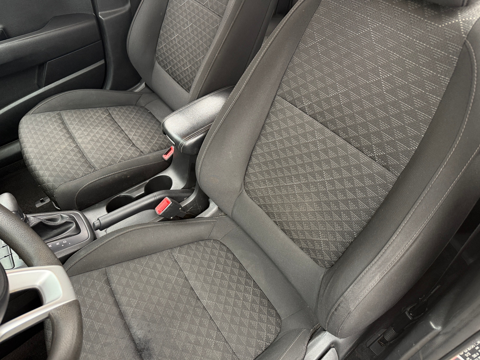 Thumbnail: 2019 Kia Rio - 2
