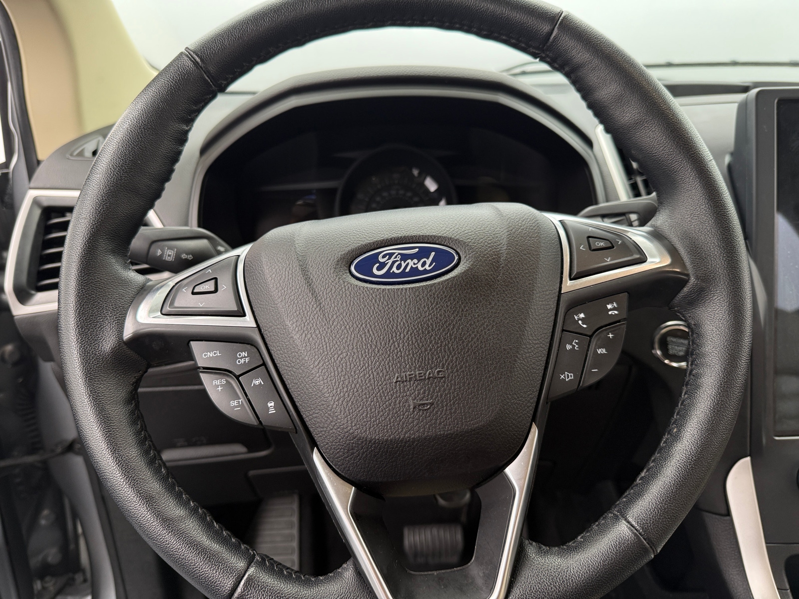 Thumbnail: 2024 Ford Edge - 4