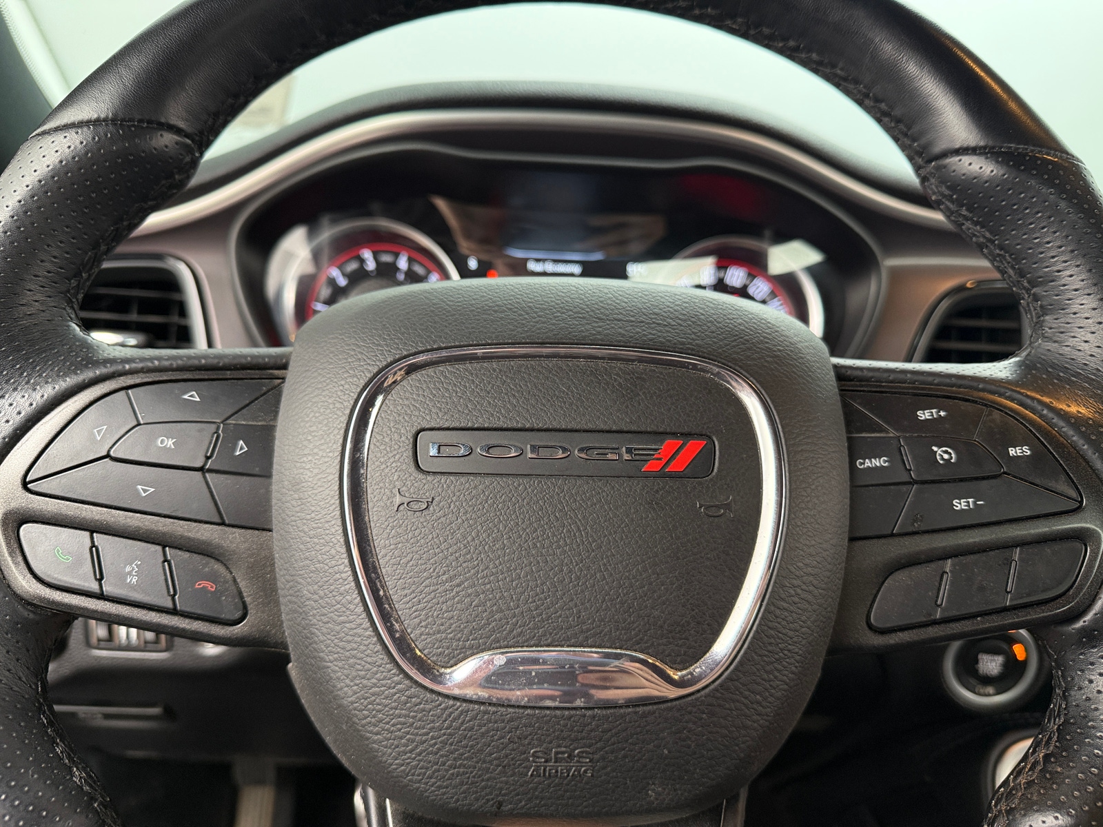 Thumbnail: 2022 Dodge Challenger - 4
