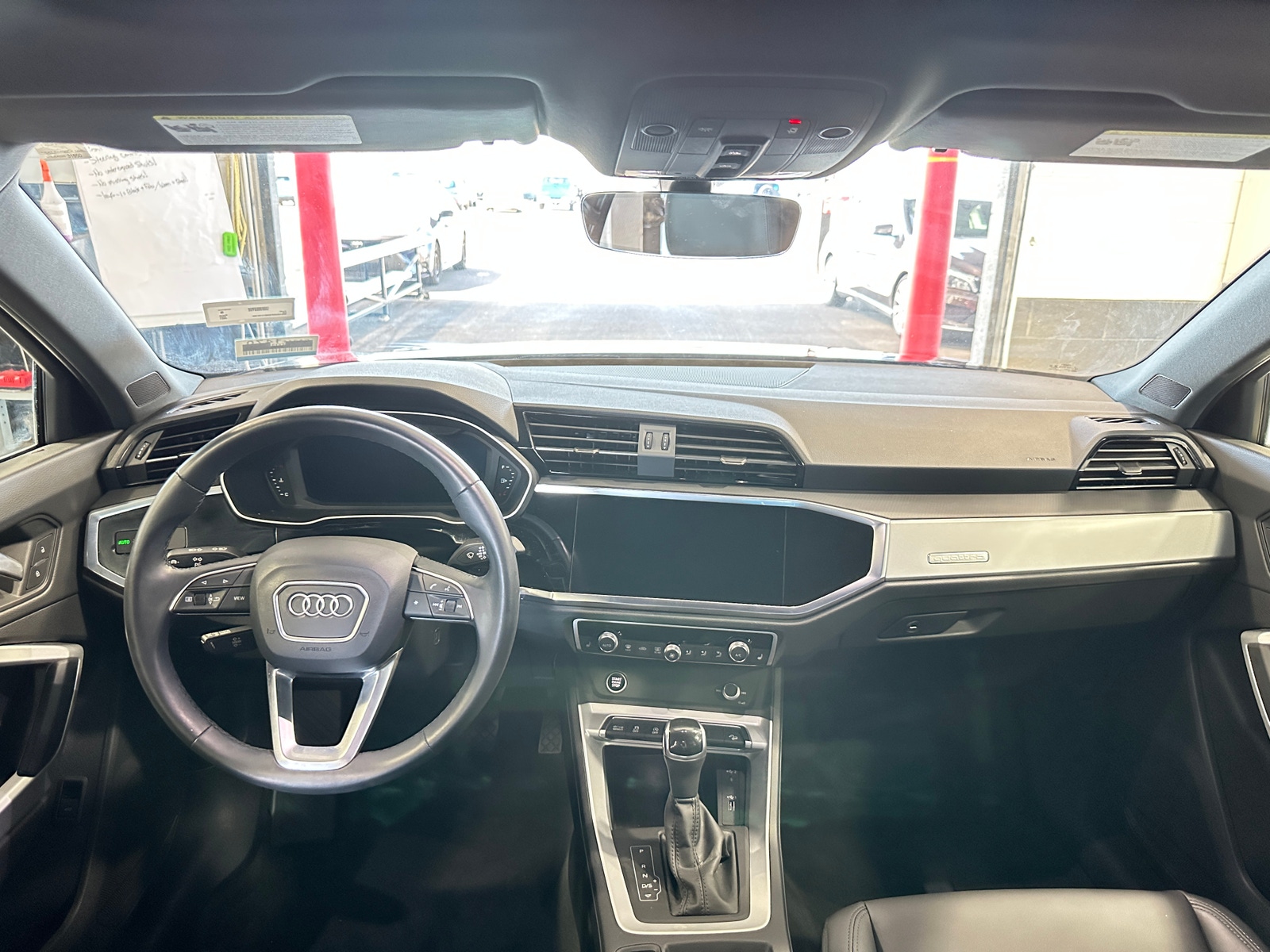 Thumbnail: 2021 Audi Q3 - 2