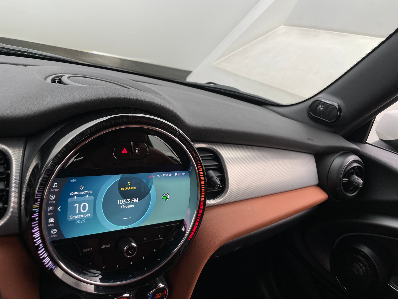 Thumbnail: 2024 MINI Cooper Convertible - 3