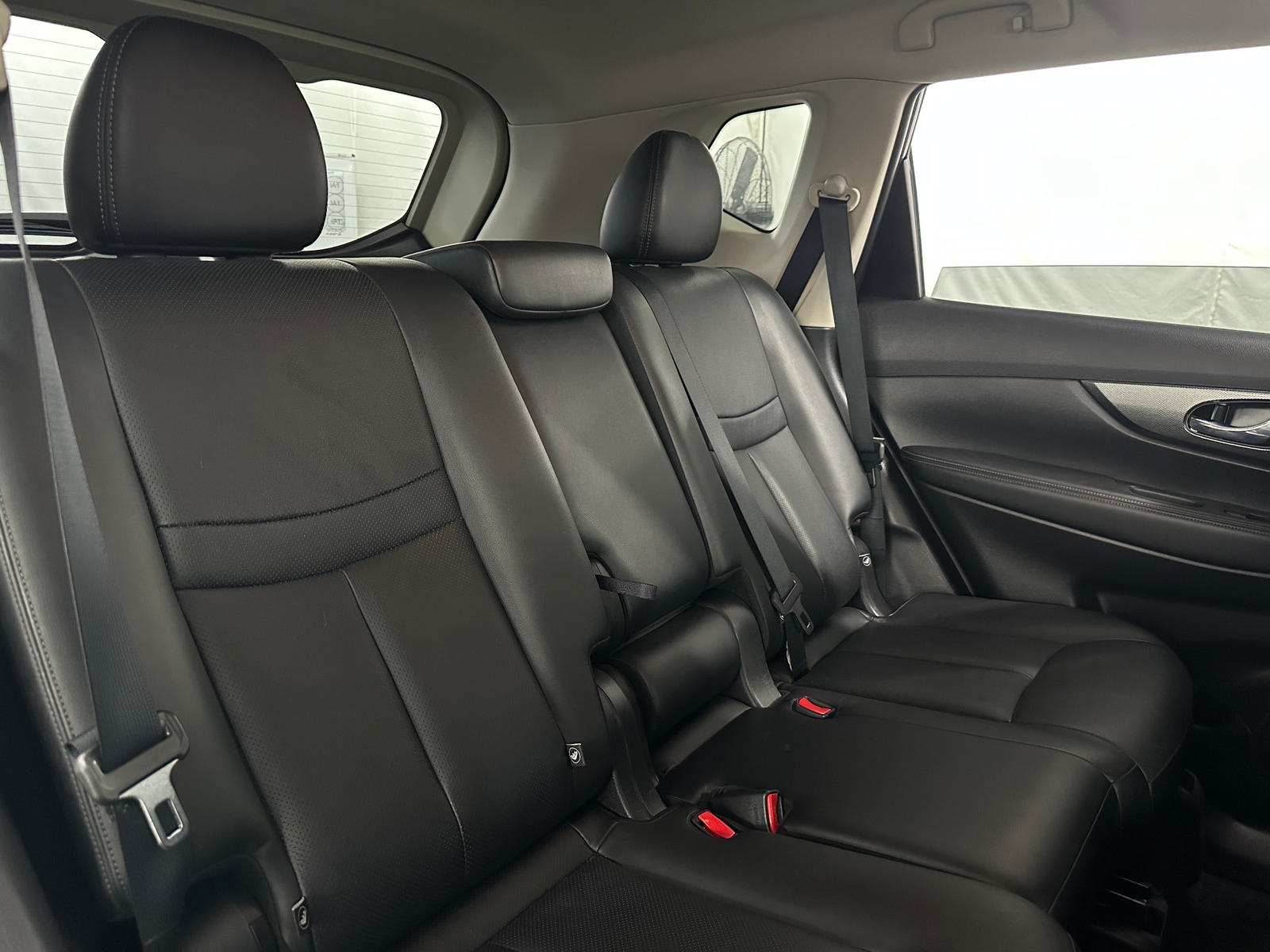 Thumbnail: 2016 Nissan Rogue - 5