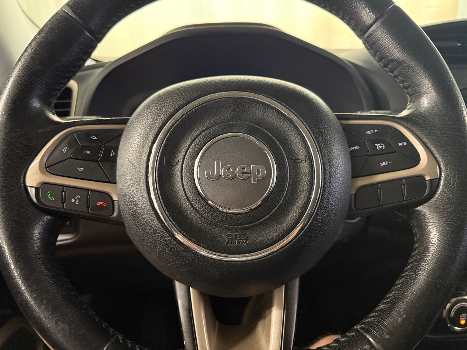 Thumbnail: 2017 Jeep Renegade - 5