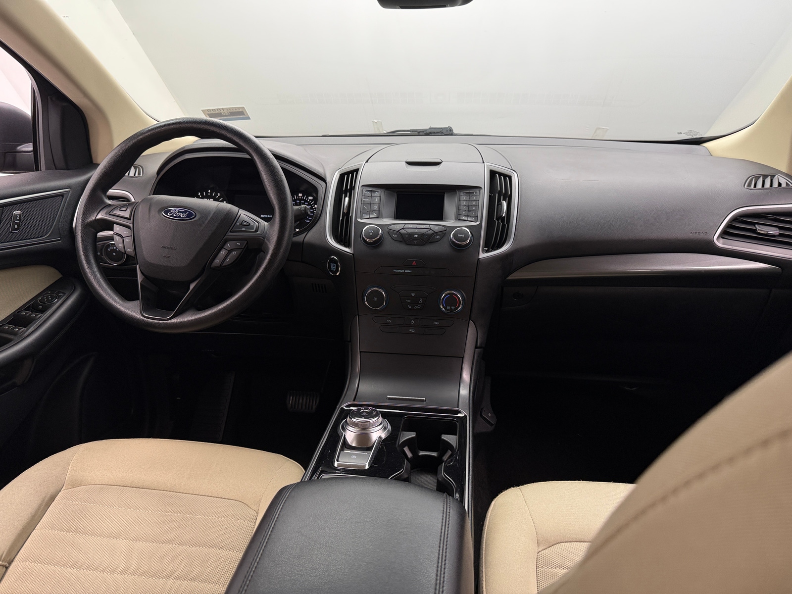Thumbnail: 2019 Ford Edge - 3