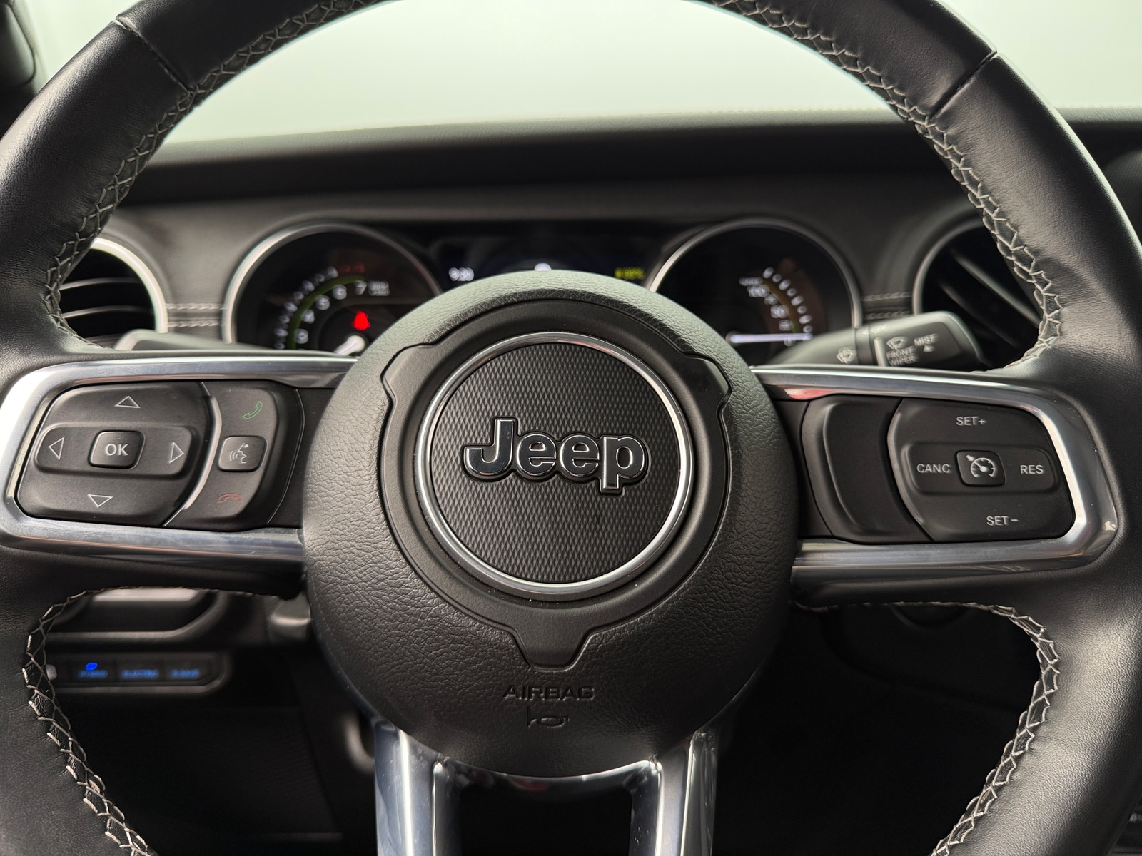 Thumbnail: 2022 Jeep Wrangler - 4