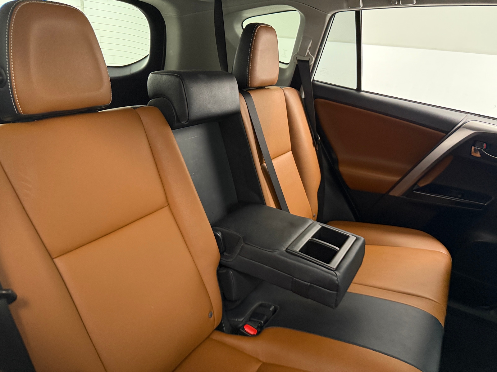 Thumbnail: 2016 Toyota RAV4 - 5