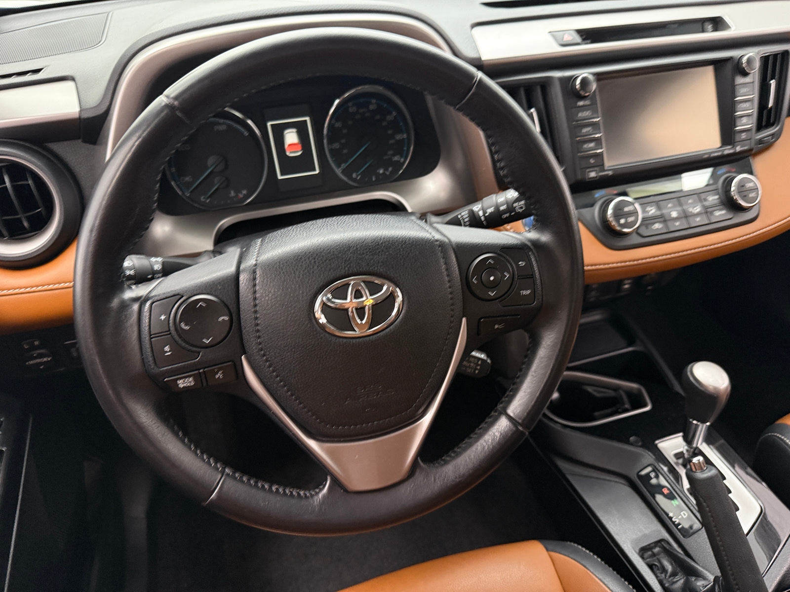 Thumbnail: 2016 Toyota RAV4 - 4