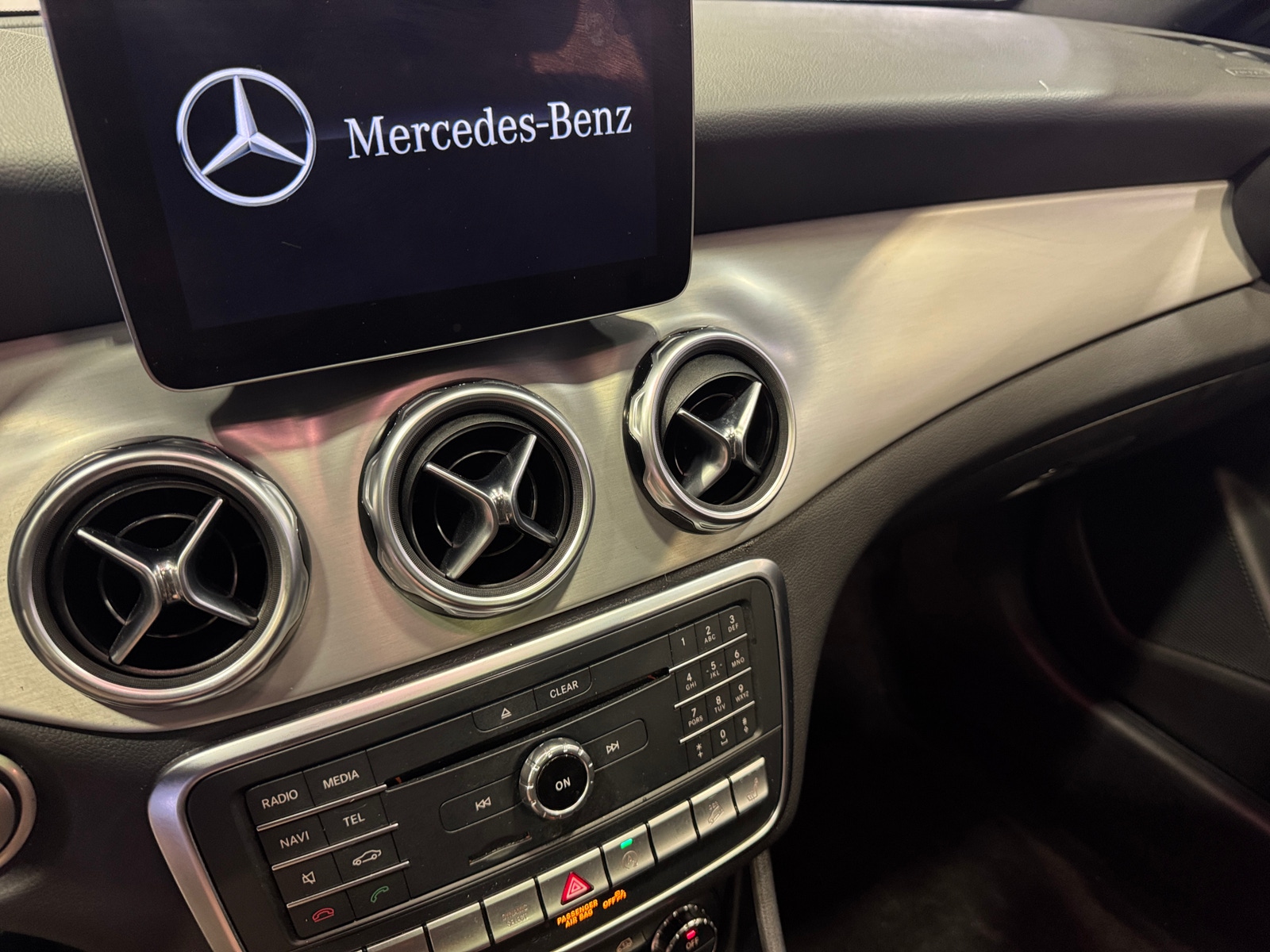Thumbnail: 2018 Mercedes-Benz GLA - 3