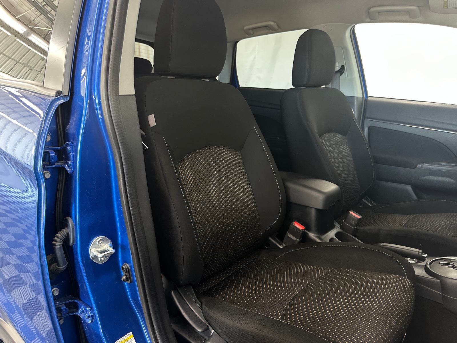 Thumbnail: 2016 Mitsubishi Outlander Sport - 2