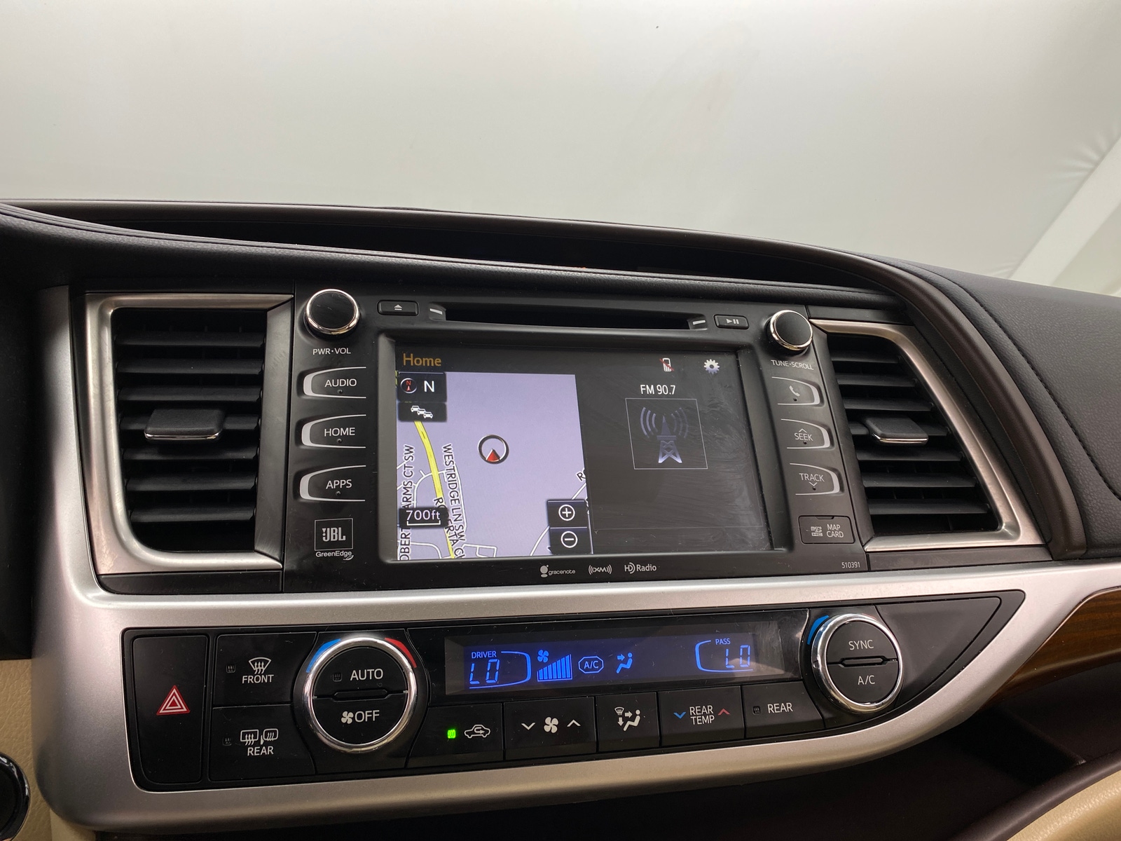 Thumbnail: 2019 Toyota Highlander - 3